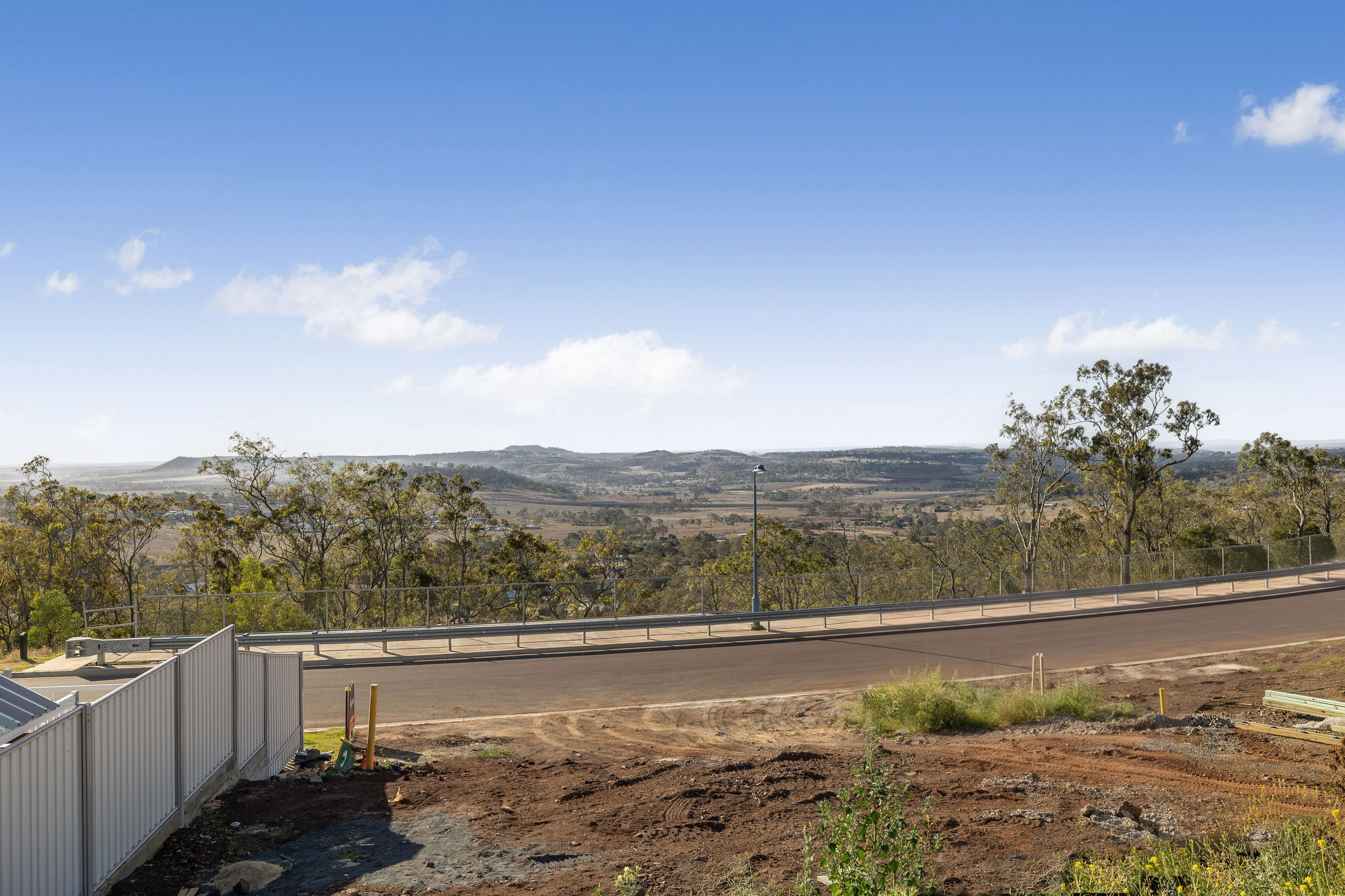 43 Reserve Road, Cranley, QLD 4350