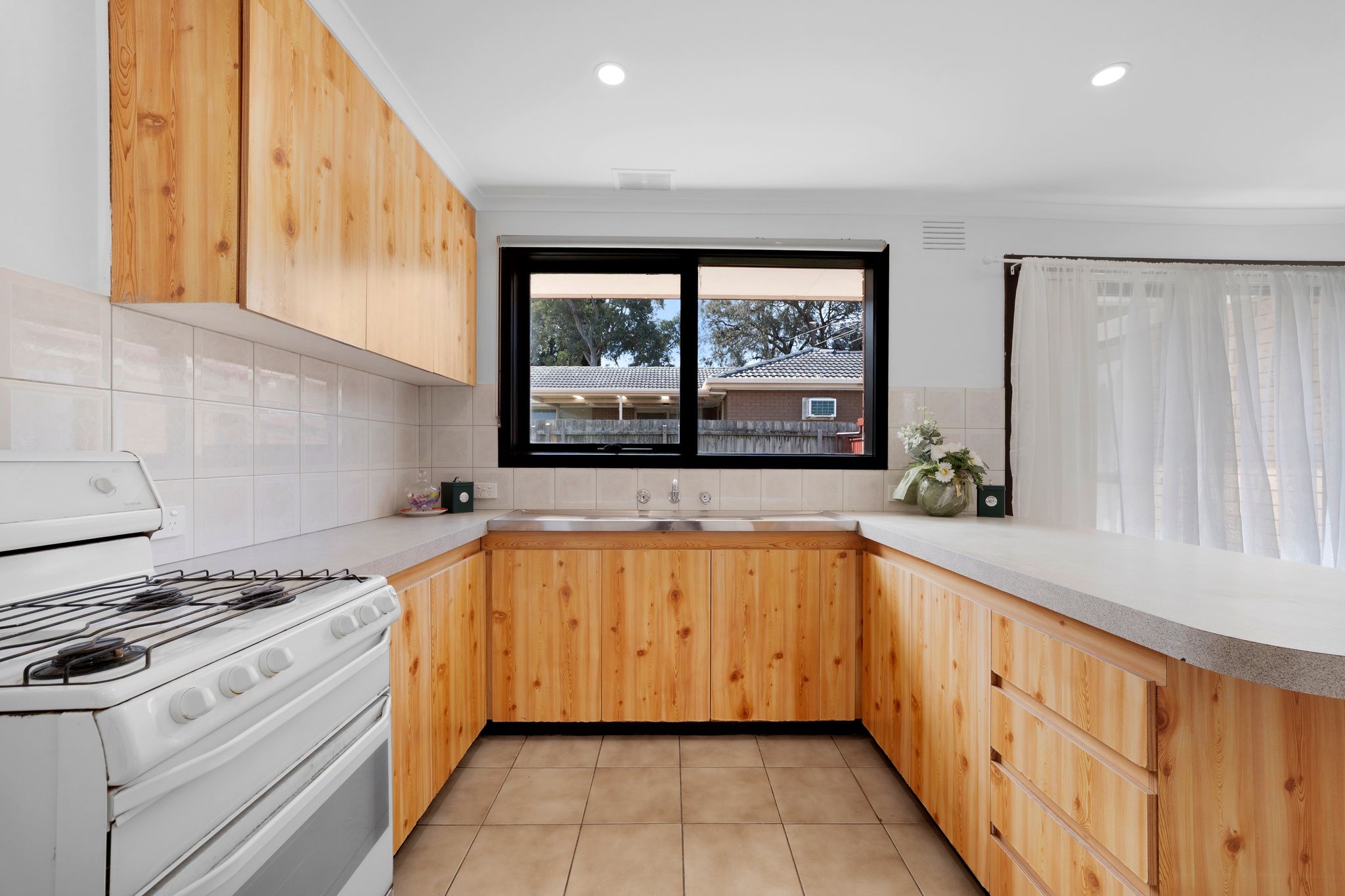 24 Avoca Way — photo 7 of 22