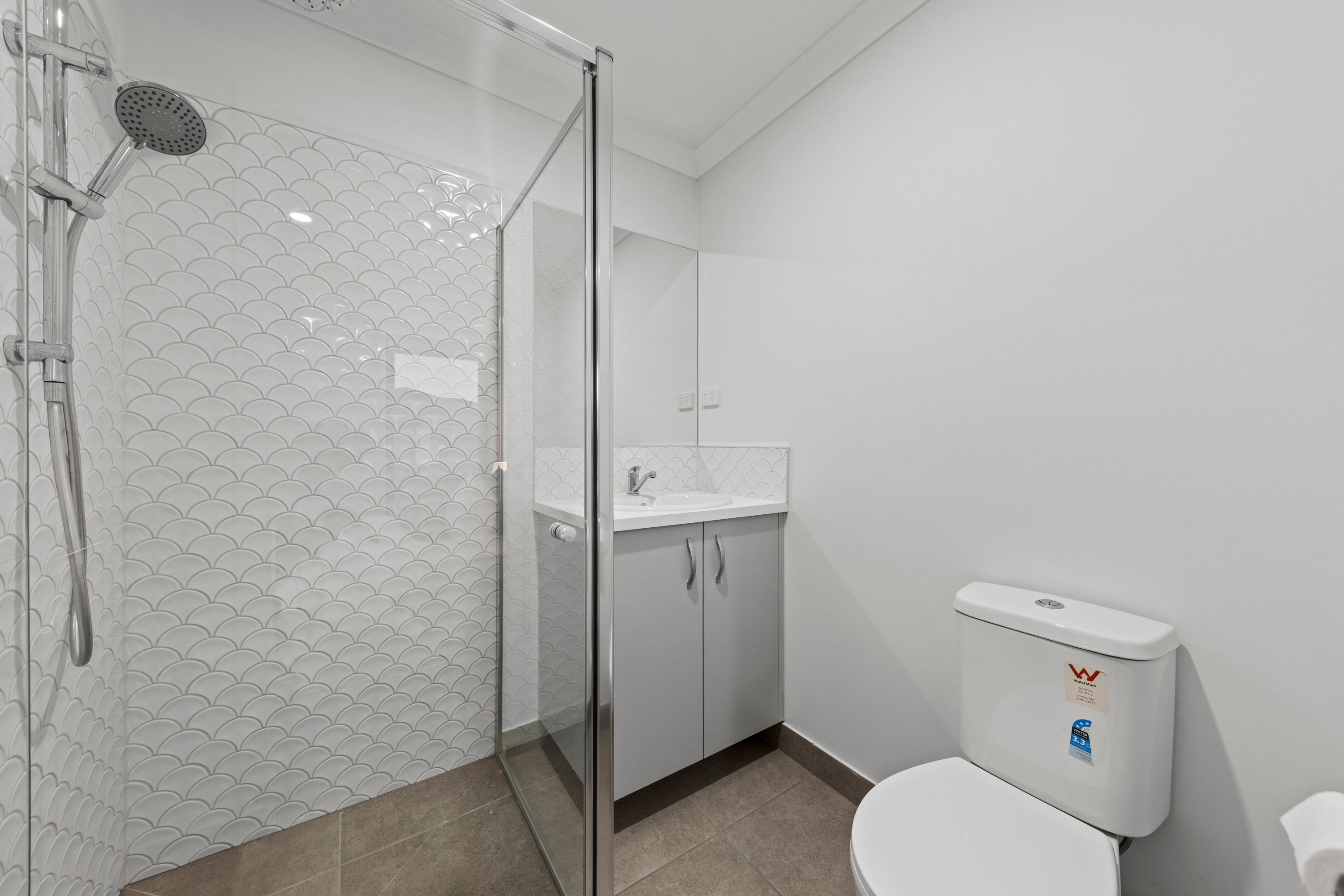13 Blainey Way — photo 11 of 22
