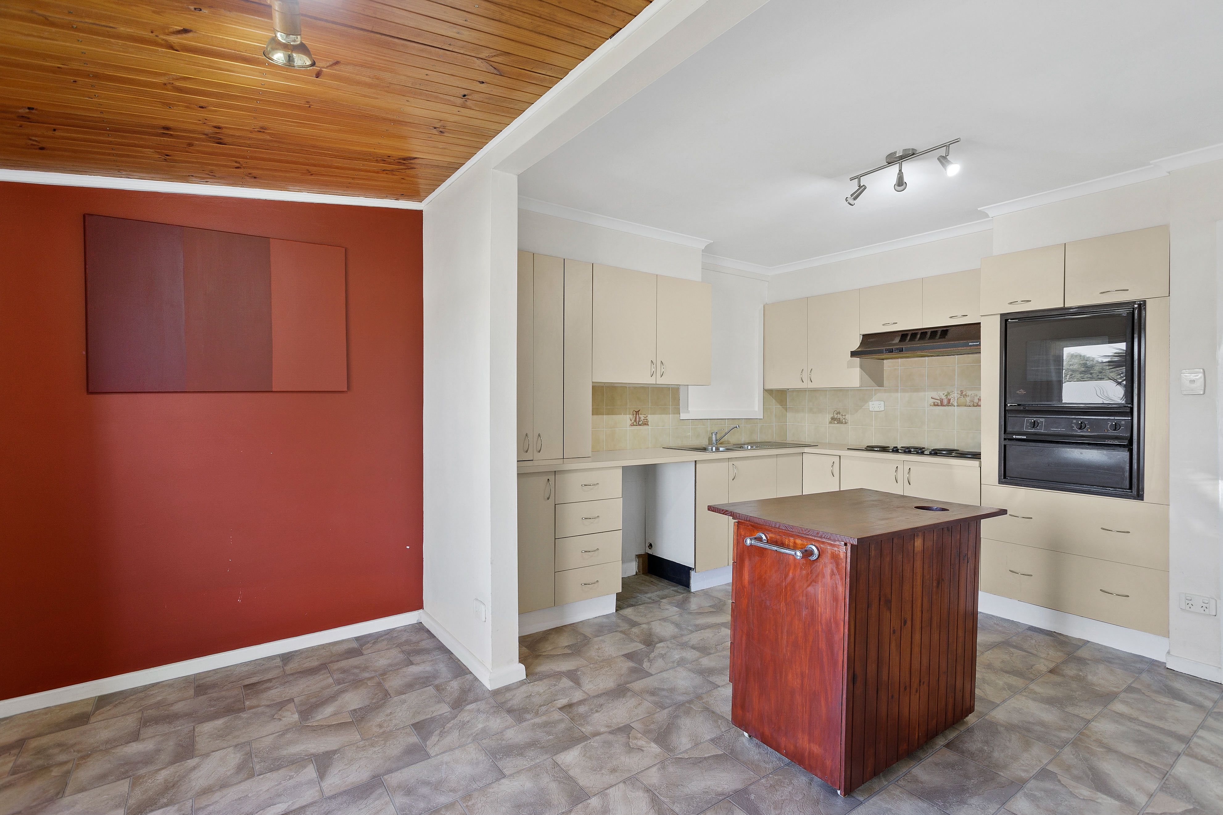 168 Princes Highway, Unanderra, NSW 2526