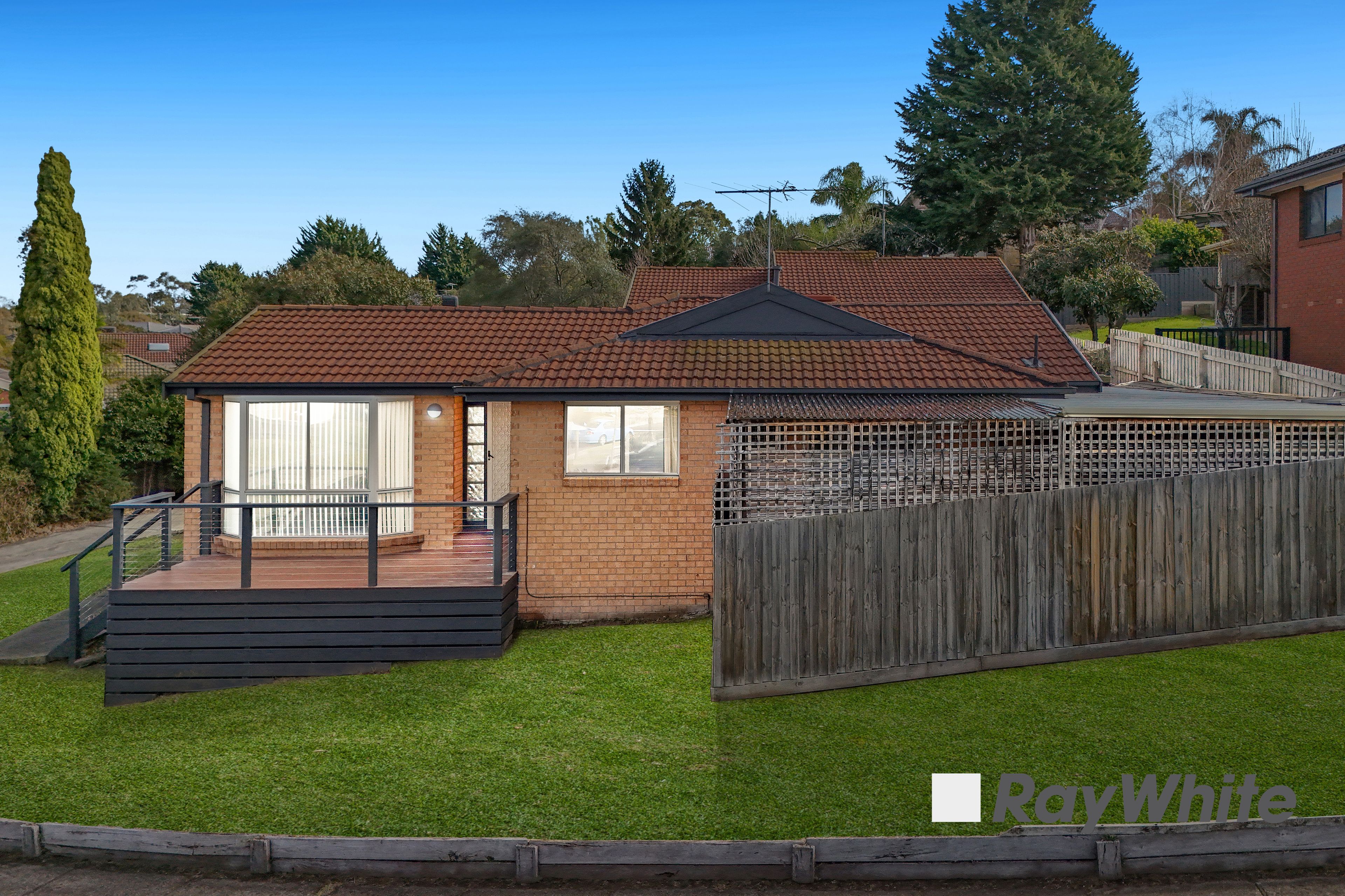 1/34 John Hunter Drive, Endeavour Hills, VIC 3802