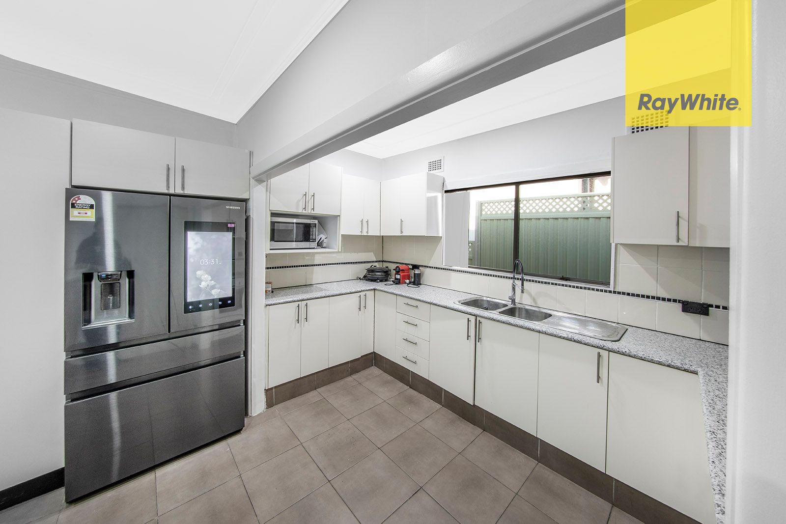 32 Barcom Street — photo 4 of 14