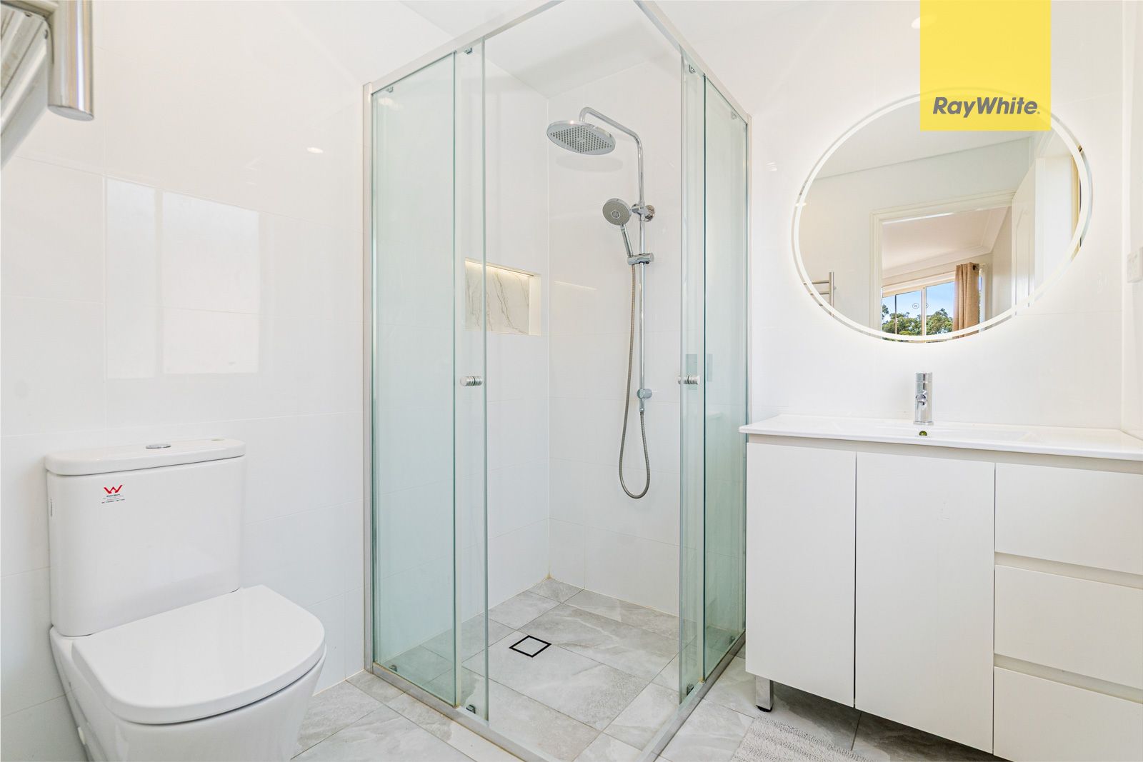 15 Valenti Crescent — photo 10 of 18