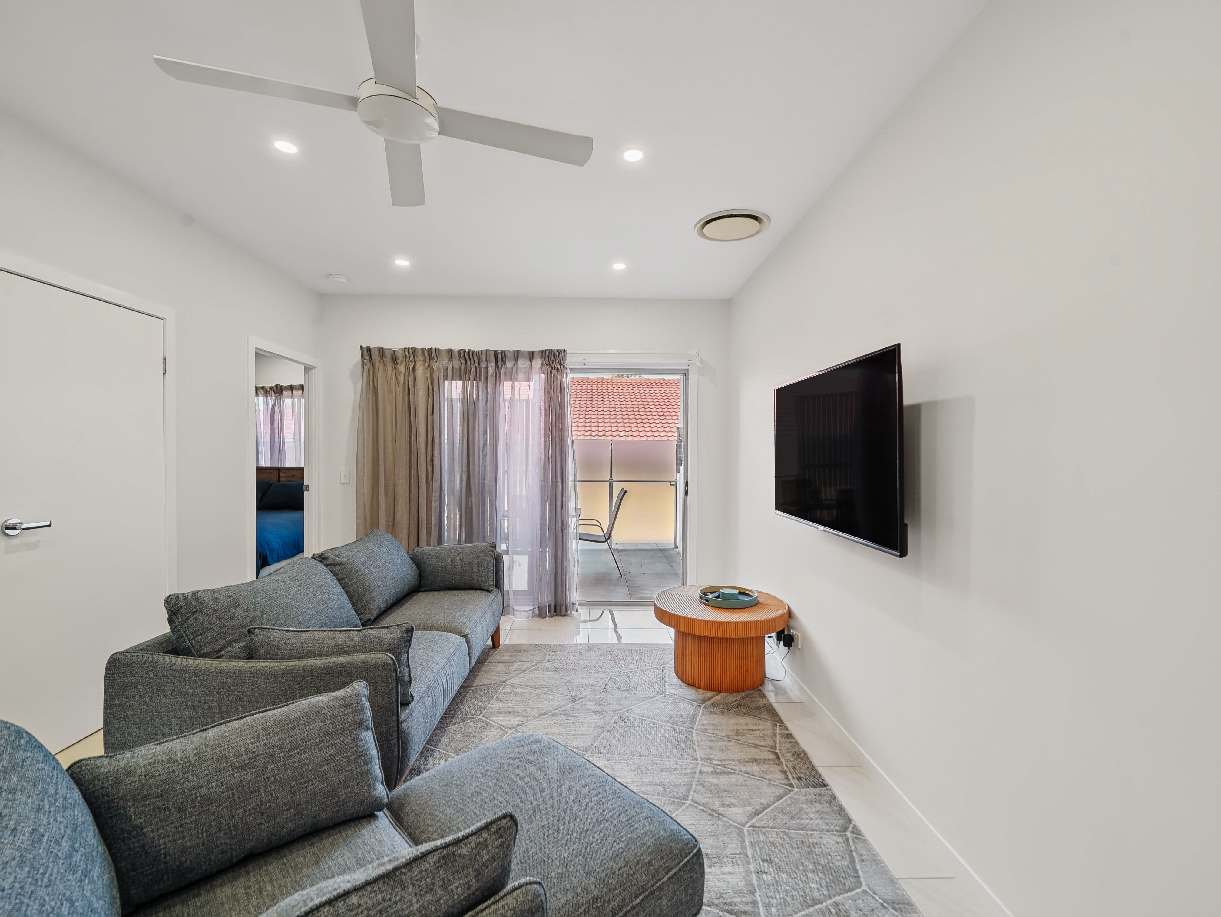 5/4 Albert Street — photo 4 of 20