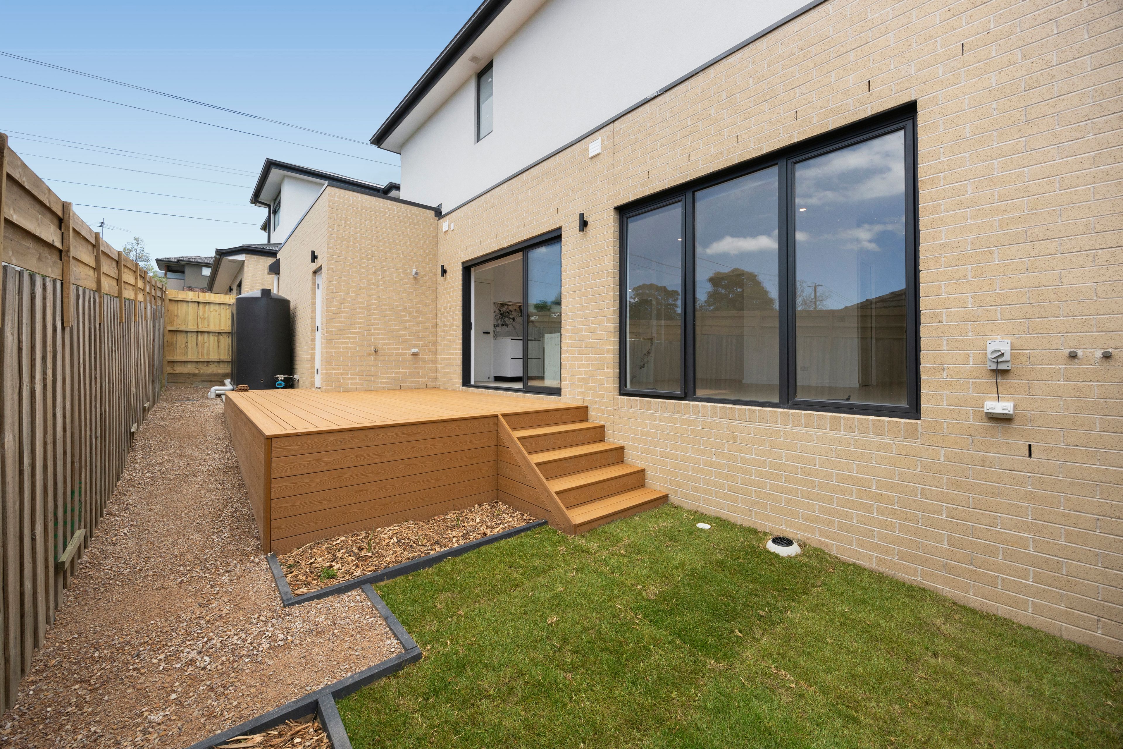 2/17 Glen Dhu Road — photo 15 of 16