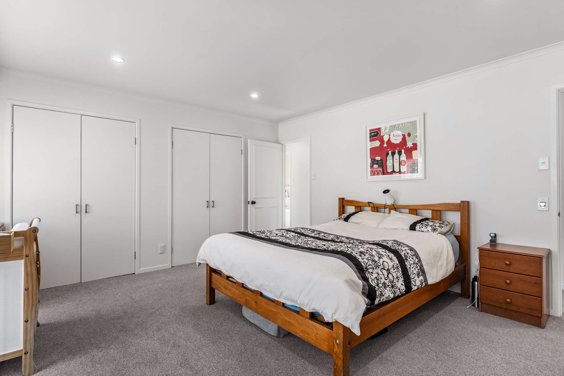 15 Flagstaff Place photo 22