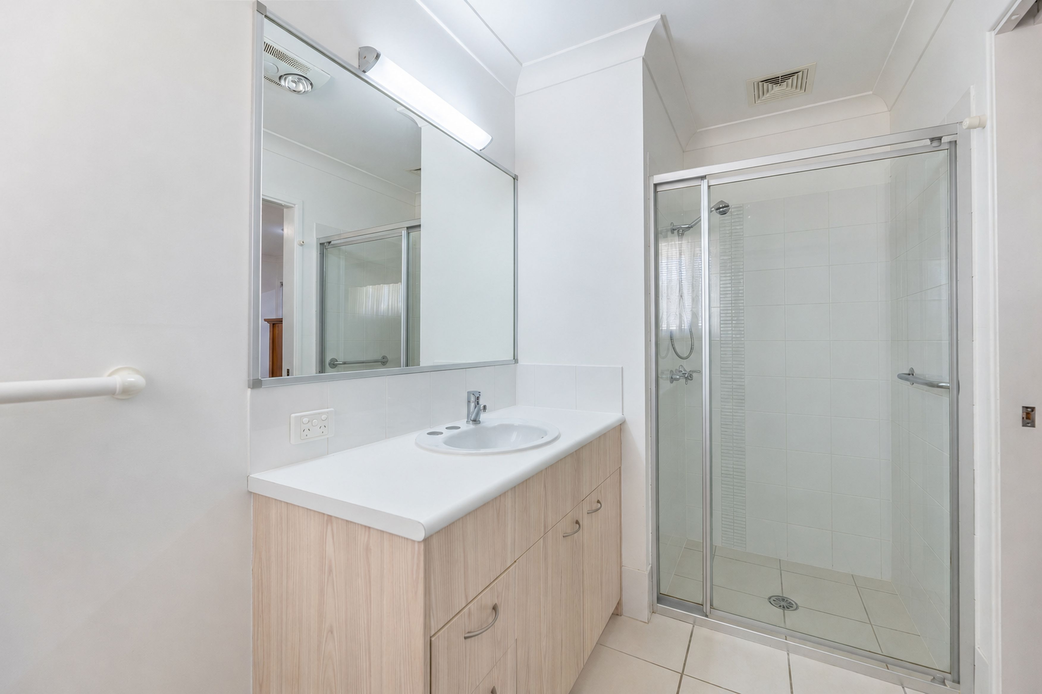 14 Violet Street — photo 8 of 25
