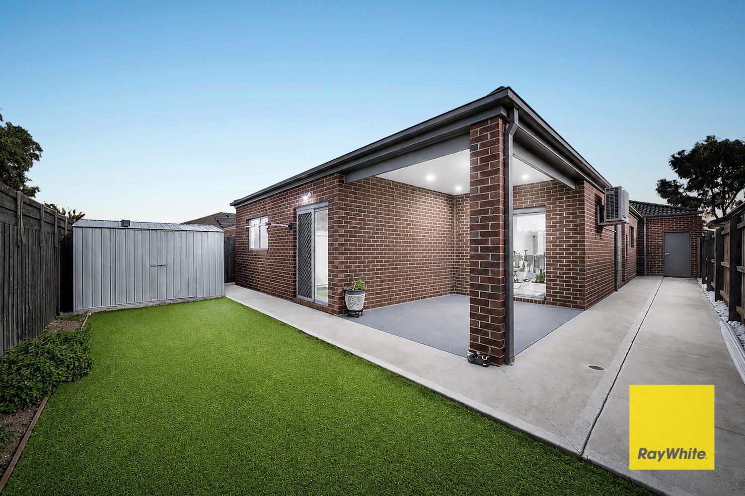 21 Guthrie Drive — photo 12 of 14