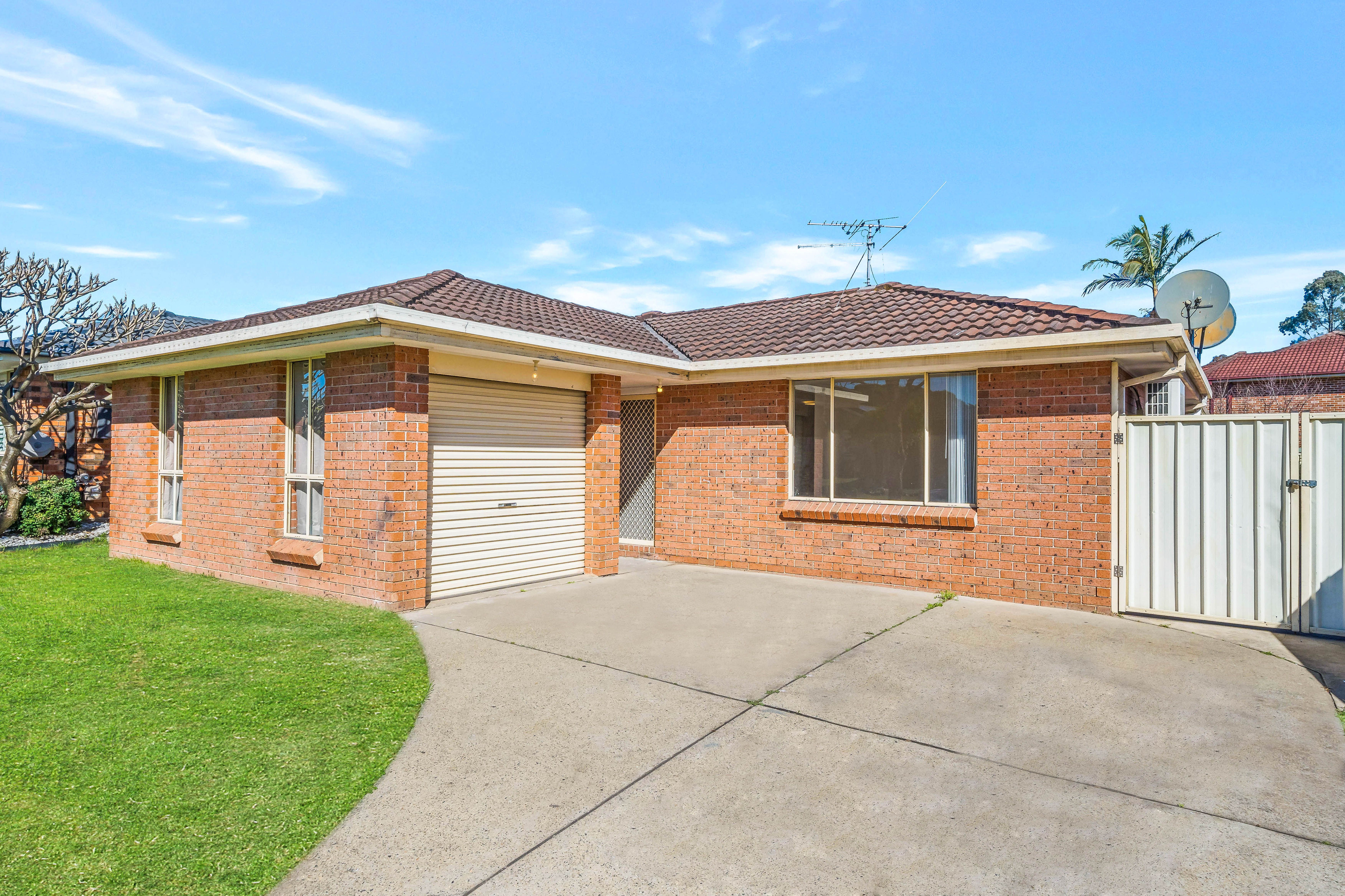 34 Tropic-bird Crescent, Hinchinbrook, NSW 2168