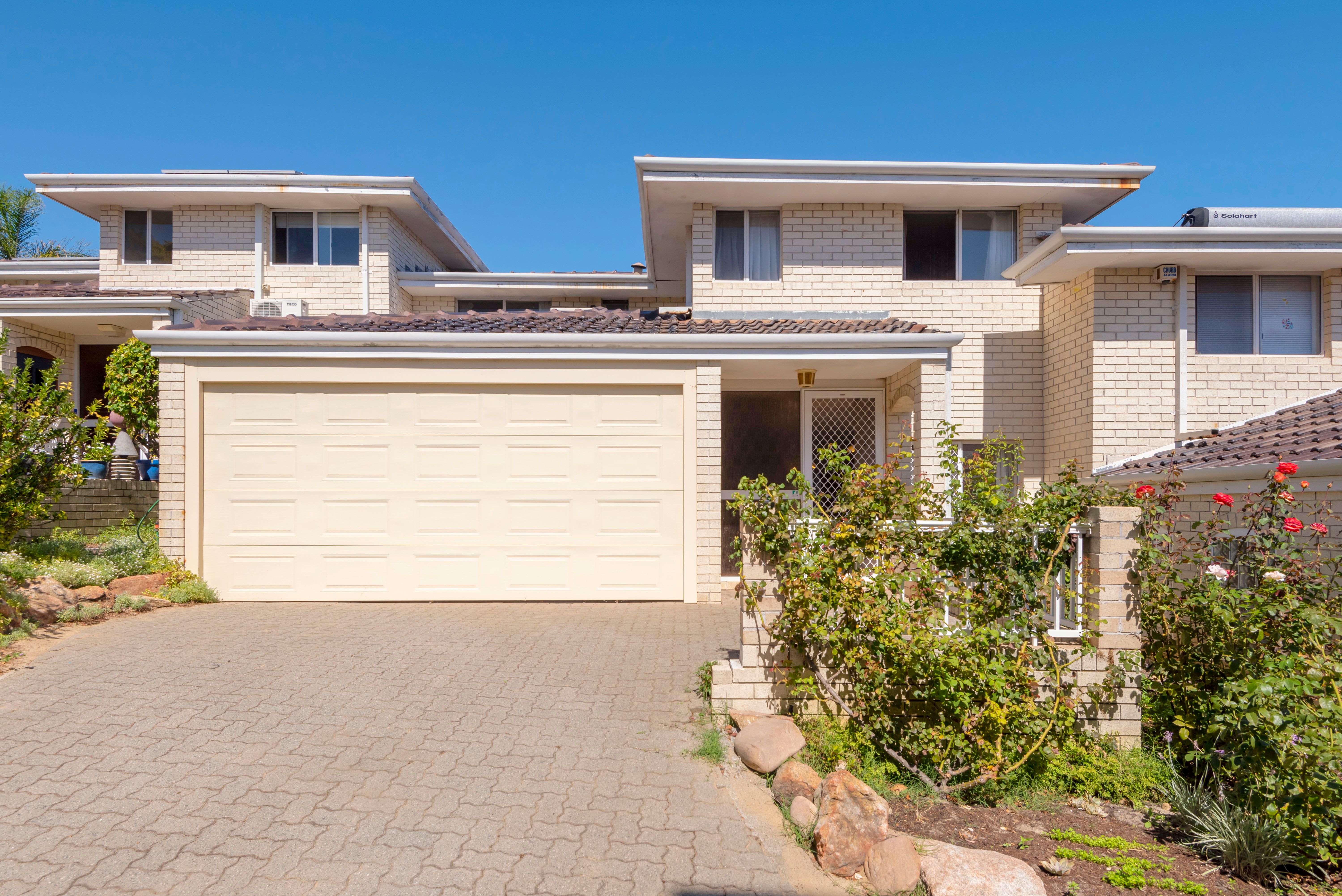 2/25 Robert Street, Como, WA 6152