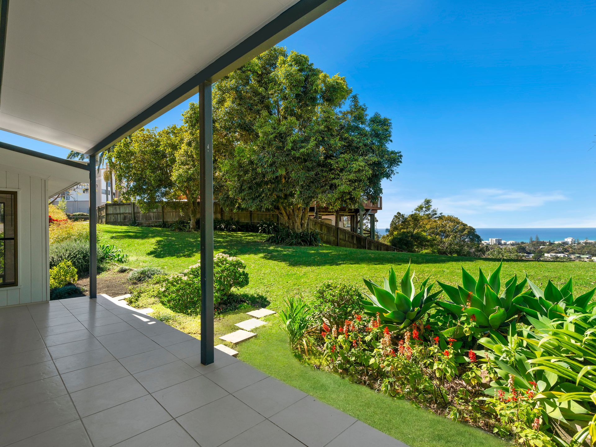 18 Illawarra Court, Tugun, QLD 4224