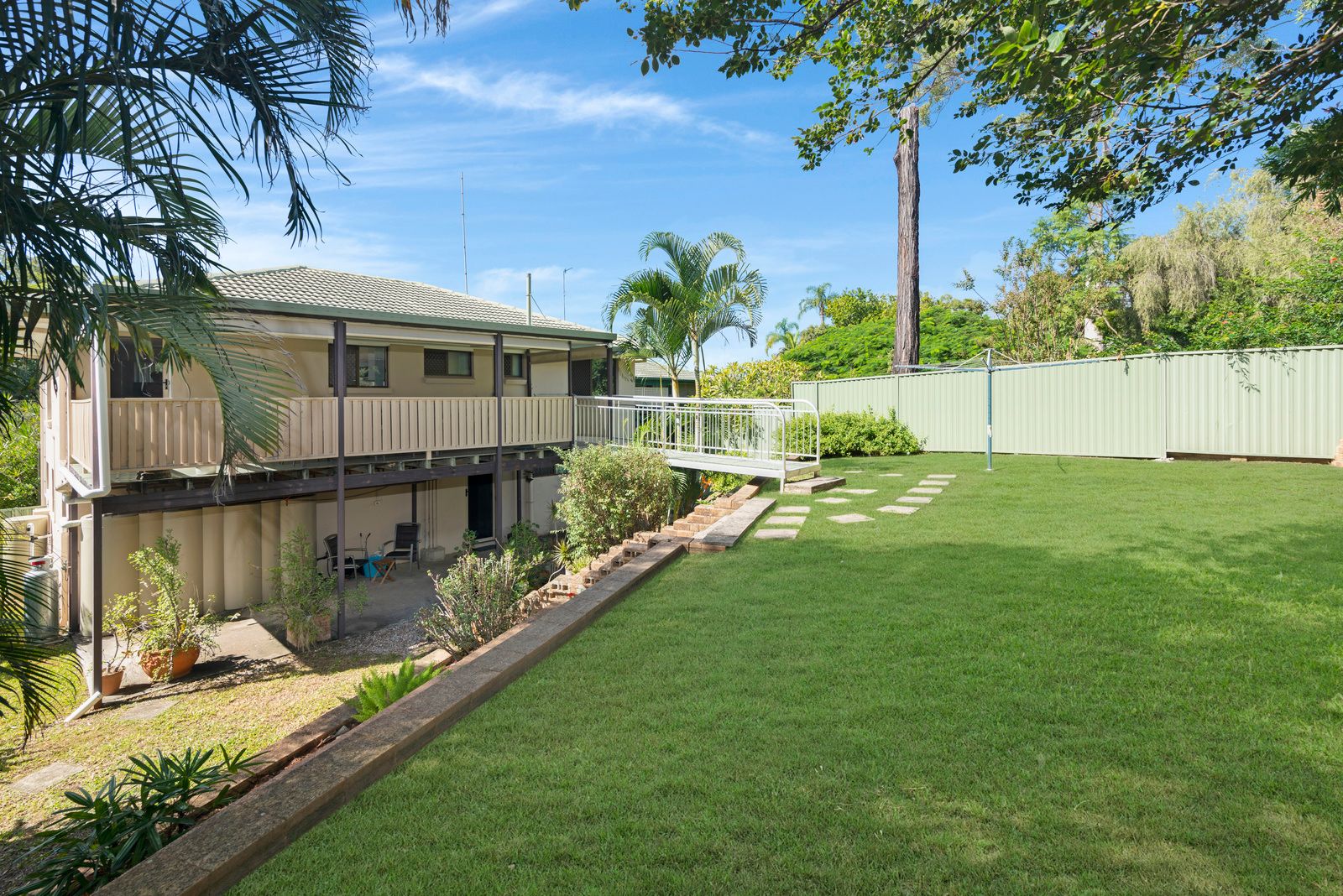 14 Blaxland Avenue, Molendinar, QLD 4214