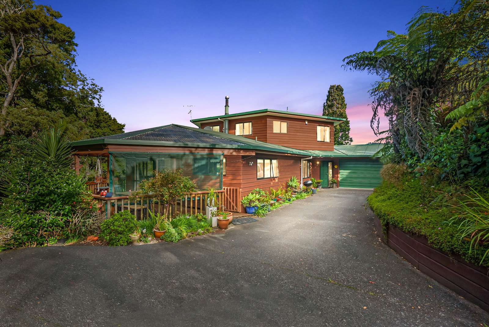 268 Forest Hill Road, Waiatarua, Waitakere City Real Estate Ray