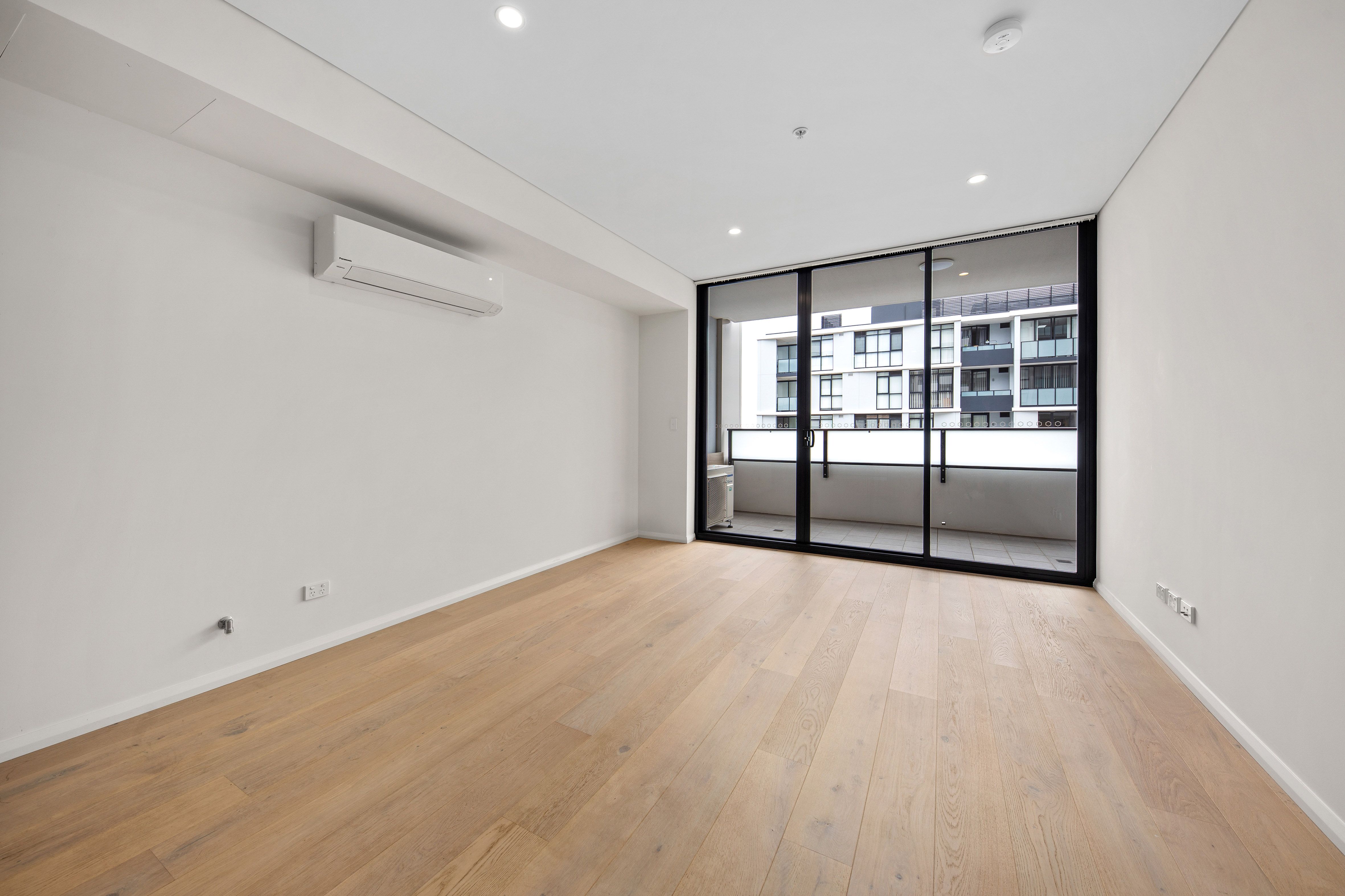 302/8 Village Place, Kirrawee, NSW 2232
