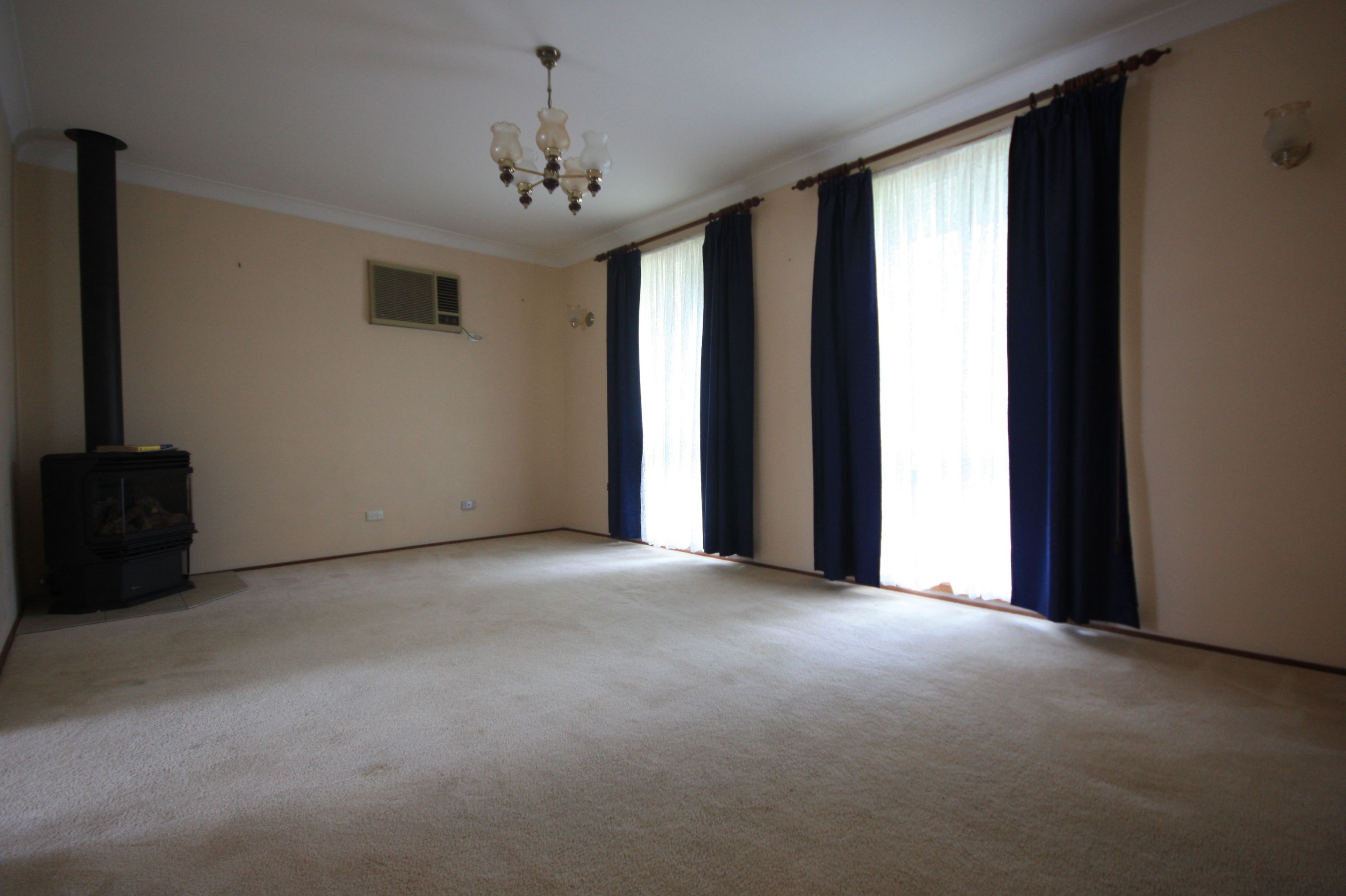 17 Holborn Street, Ambarvale, NSW 2560