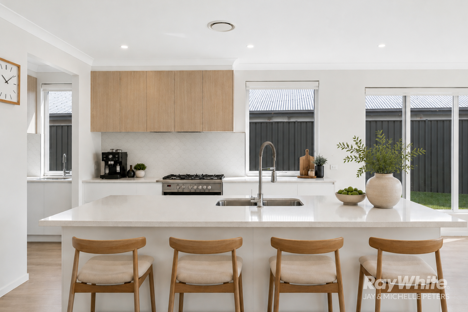 112 Lakeview Promenade — photo 7 of 30
