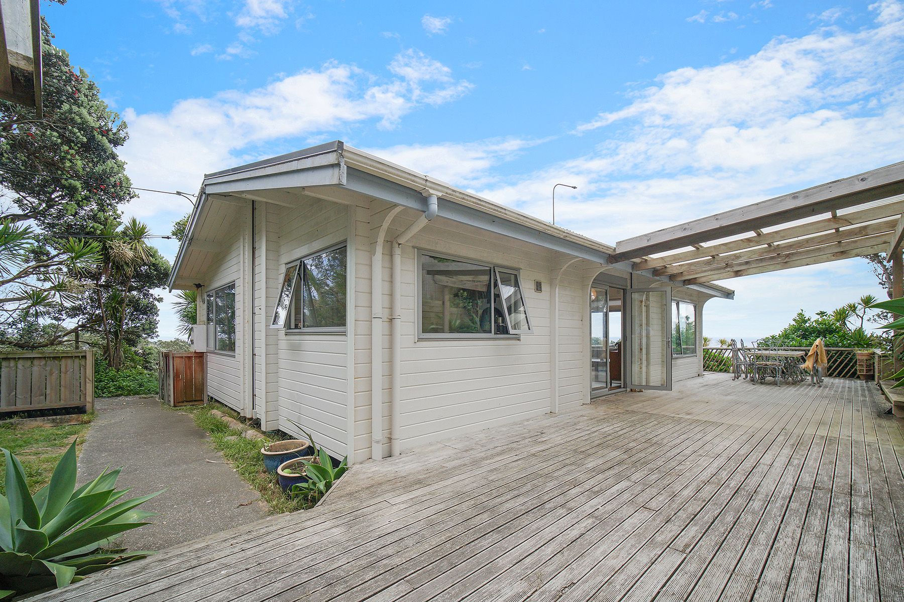8 Berridge Road, Muriwai Beach, Rodney