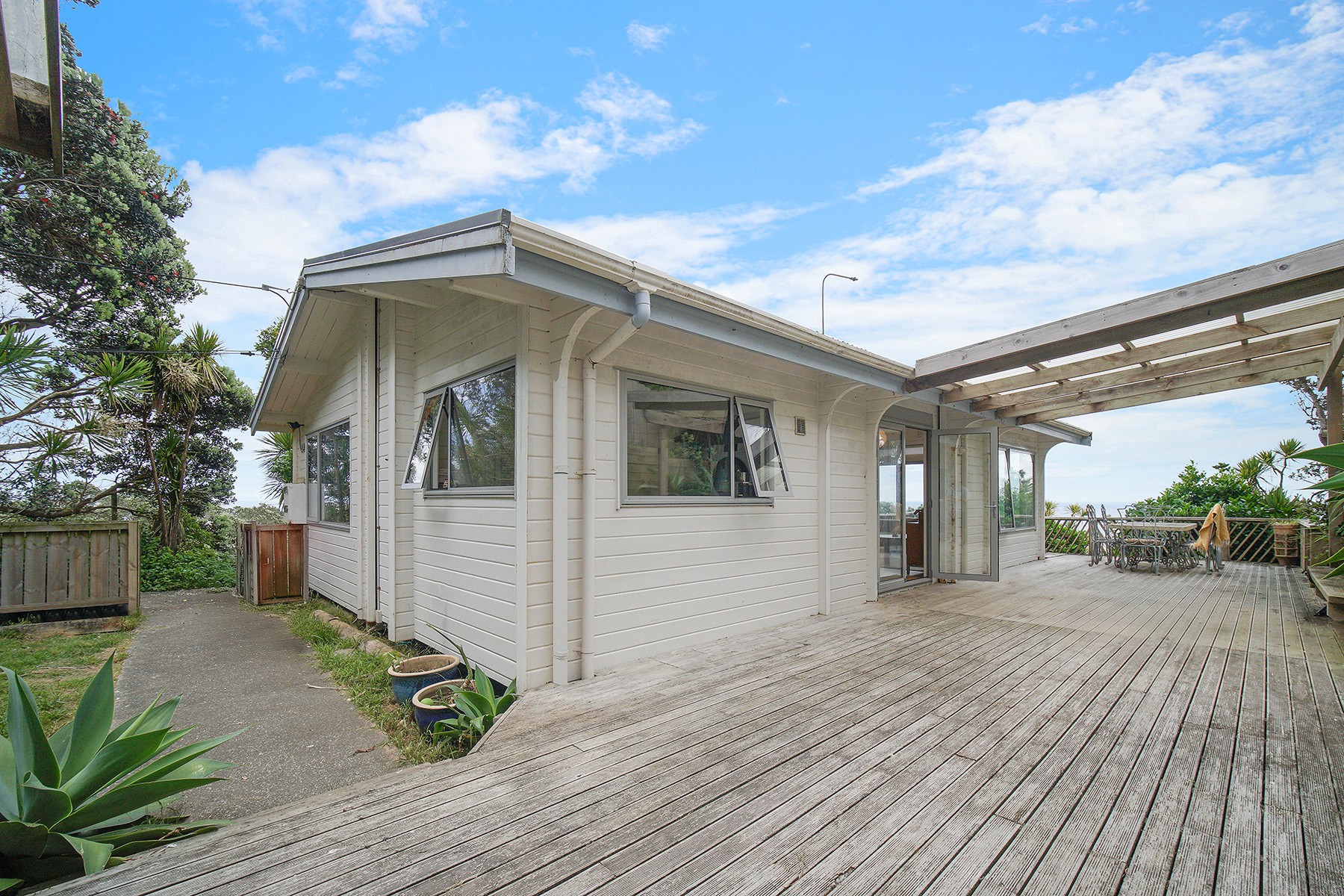 8 Berridge Road, Muriwai Beach, Rodney