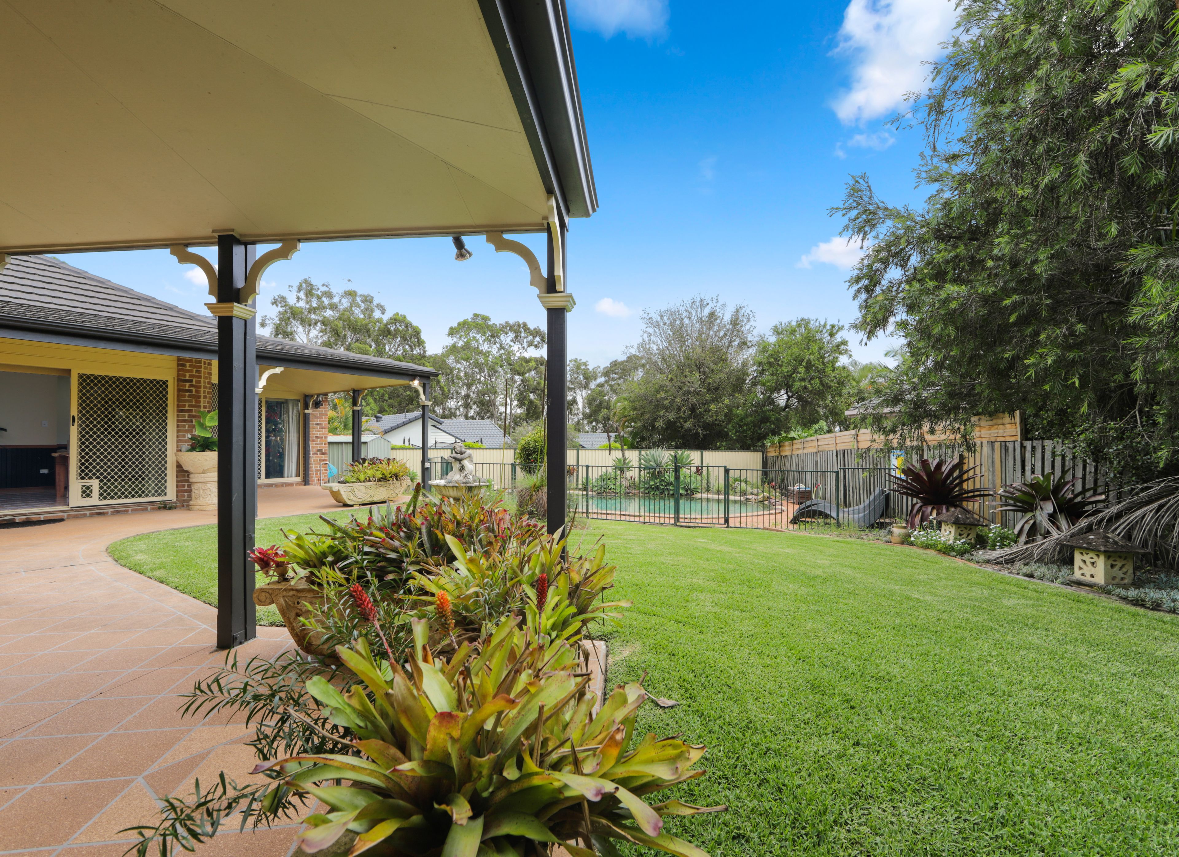 4 Collingwood Avenue, Robina, QLD 4226