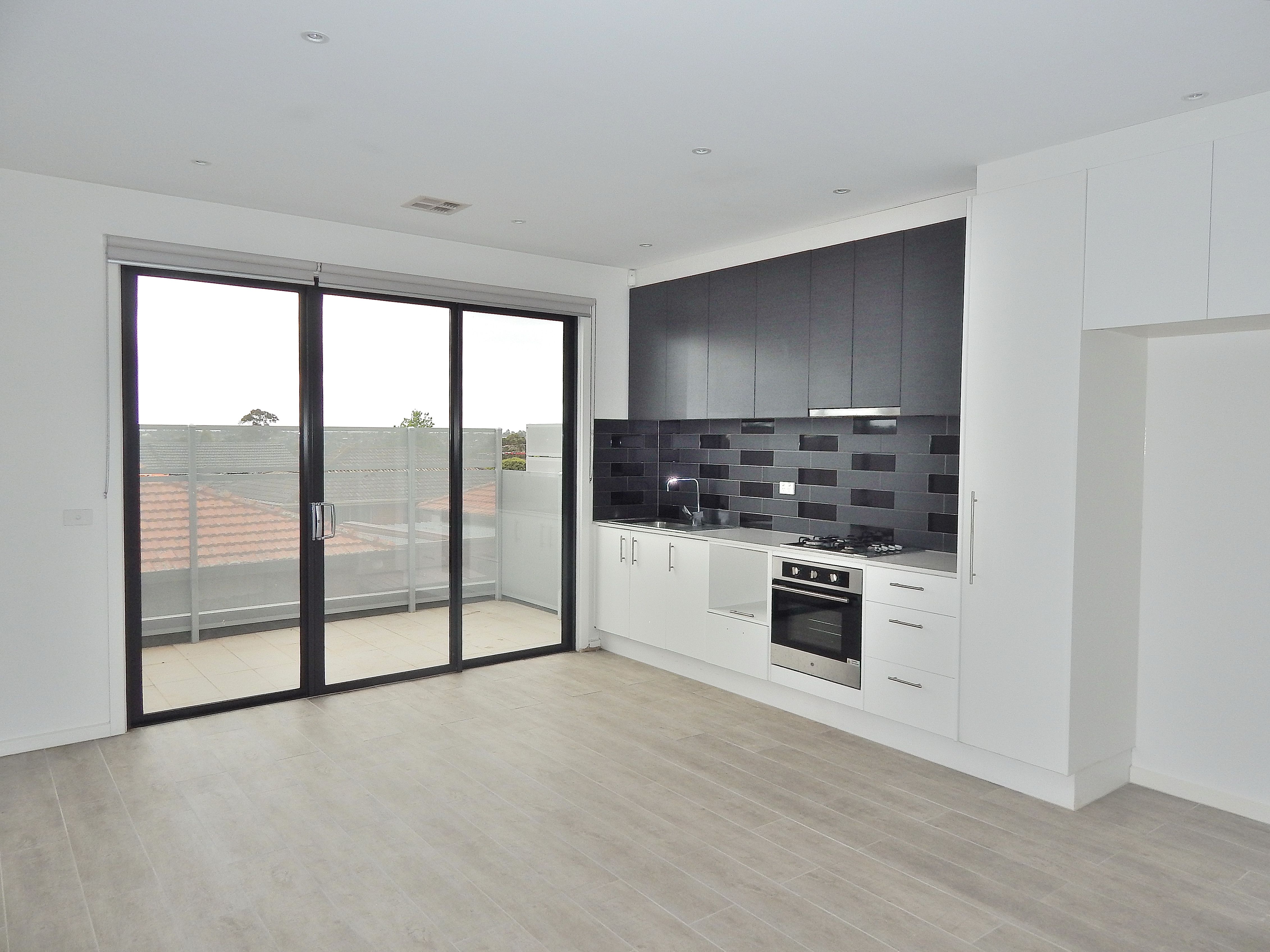 5/1 Erskine Avenue, Reservoir, VIC 3073