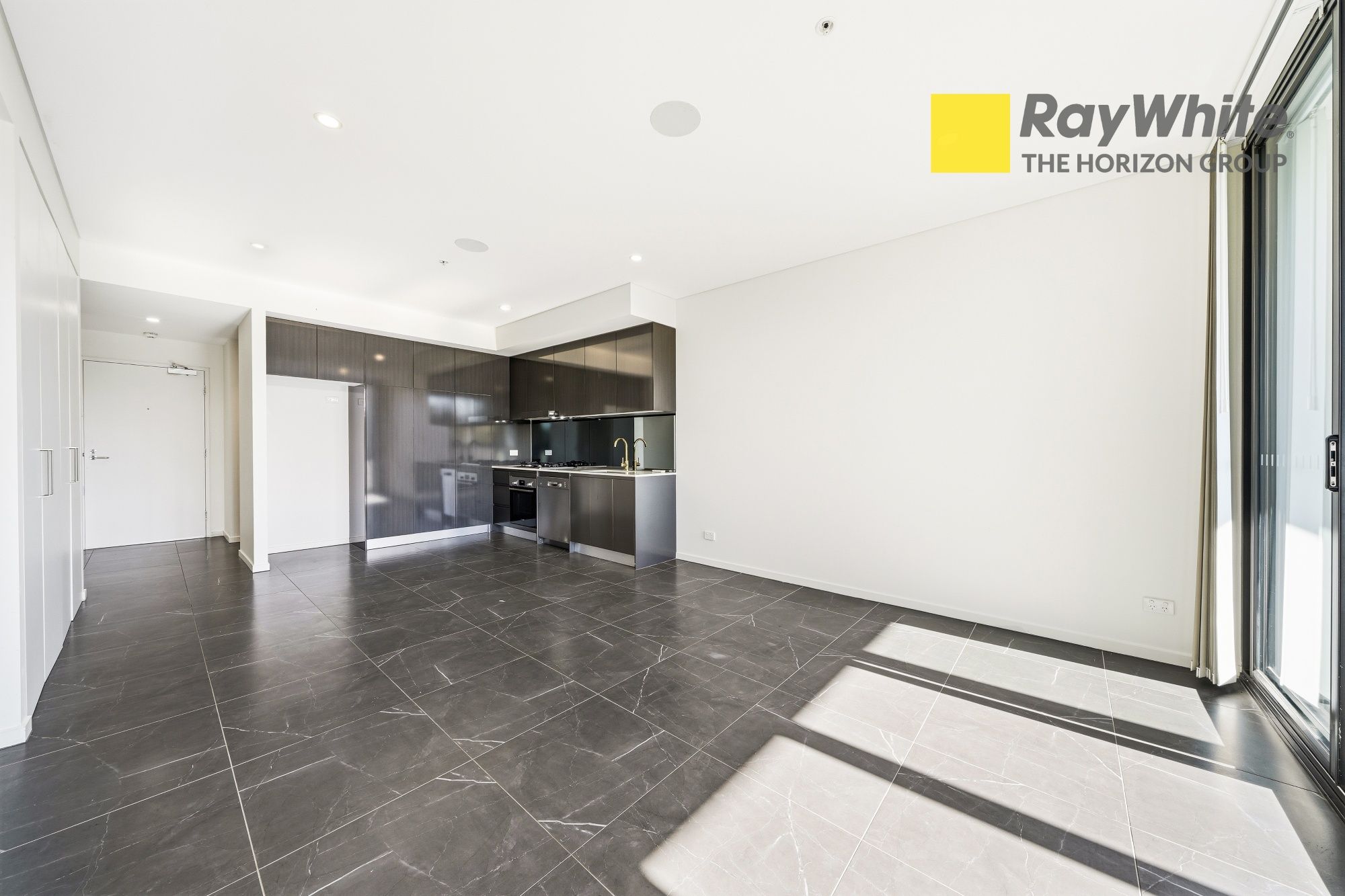9092/5 Bennelong Parkway — photo 11 of 25