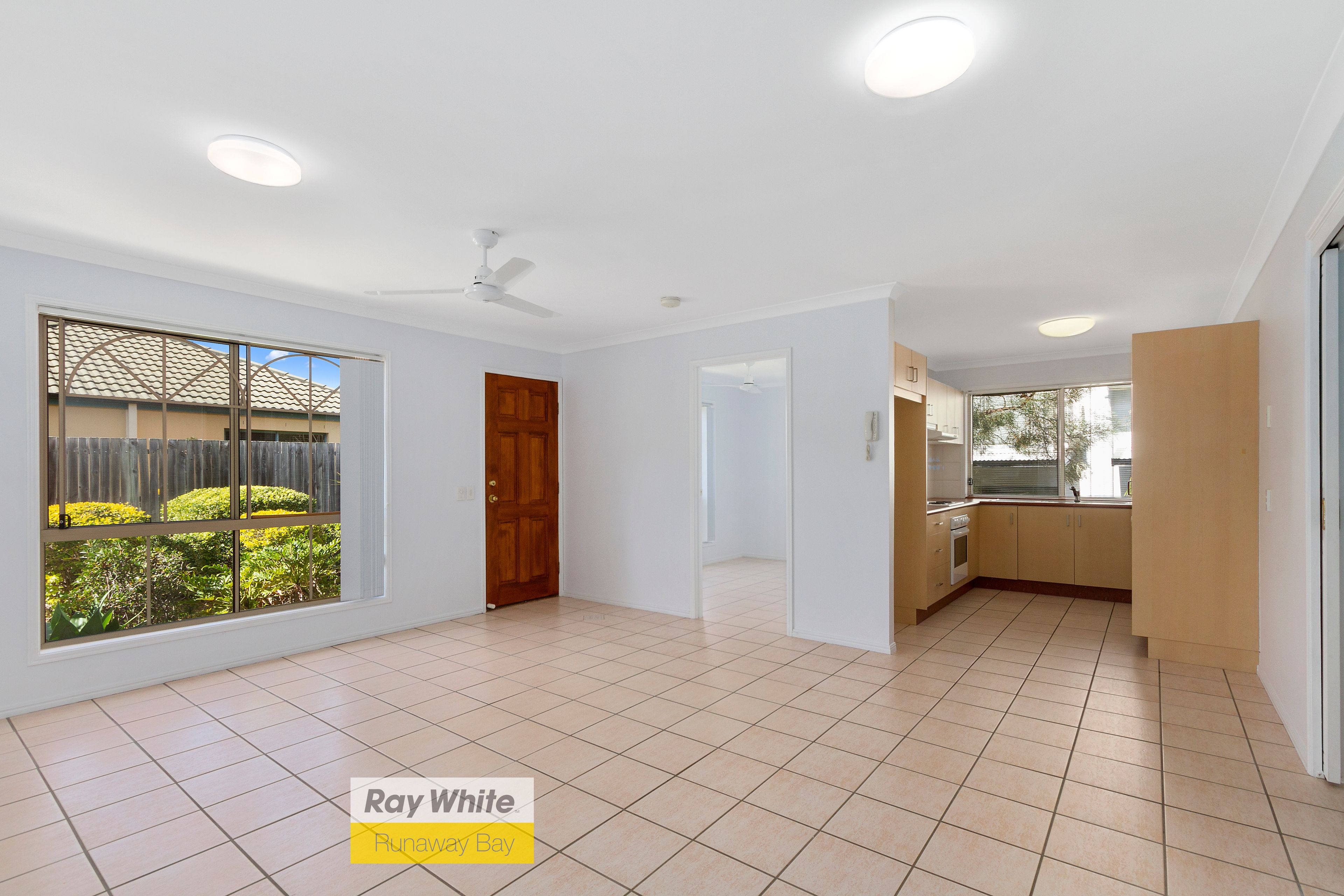 15/442 Pine Ridge Road, Coombabah, QLD 4216