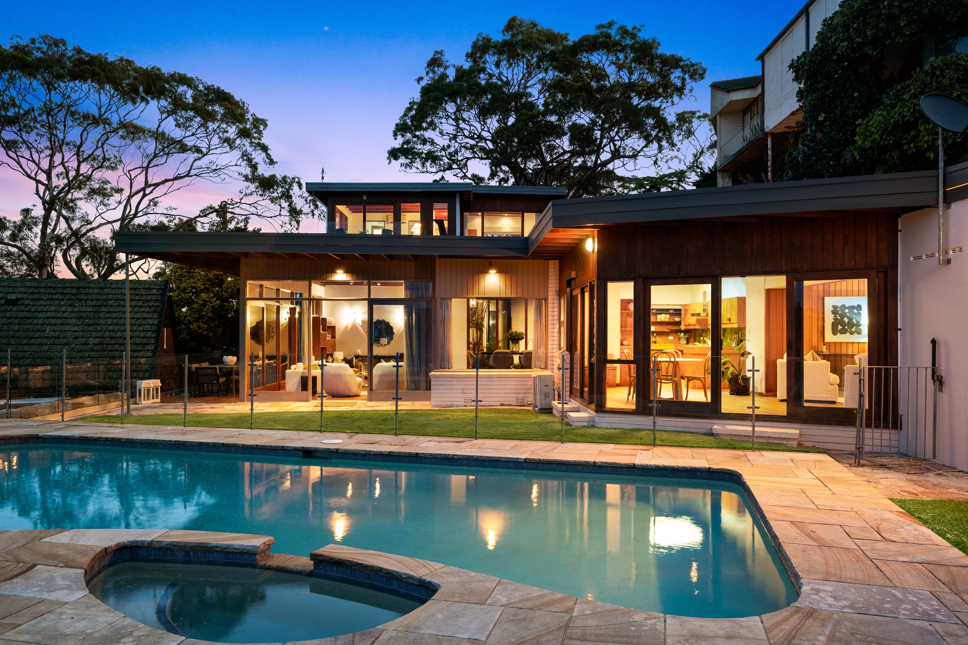 17 Linden Way, Castlecrag, NSW 2068