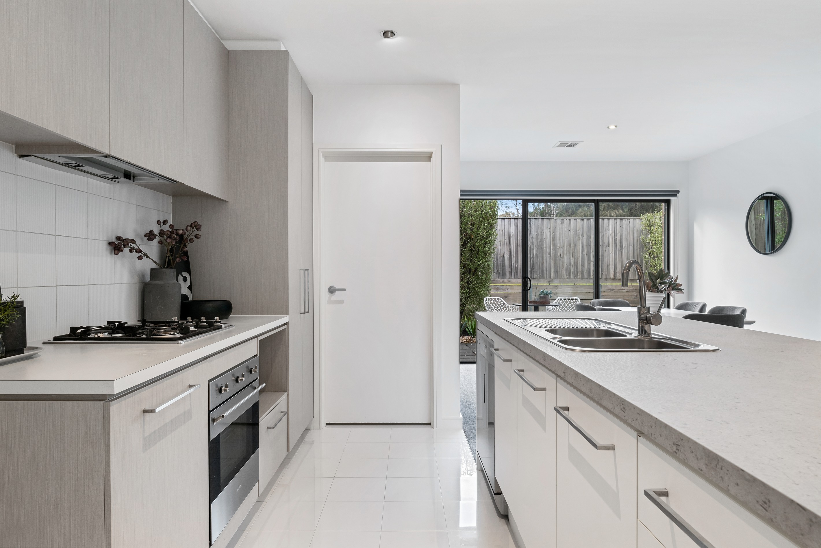 19 Paragon Way, Waterways, VIC 3195