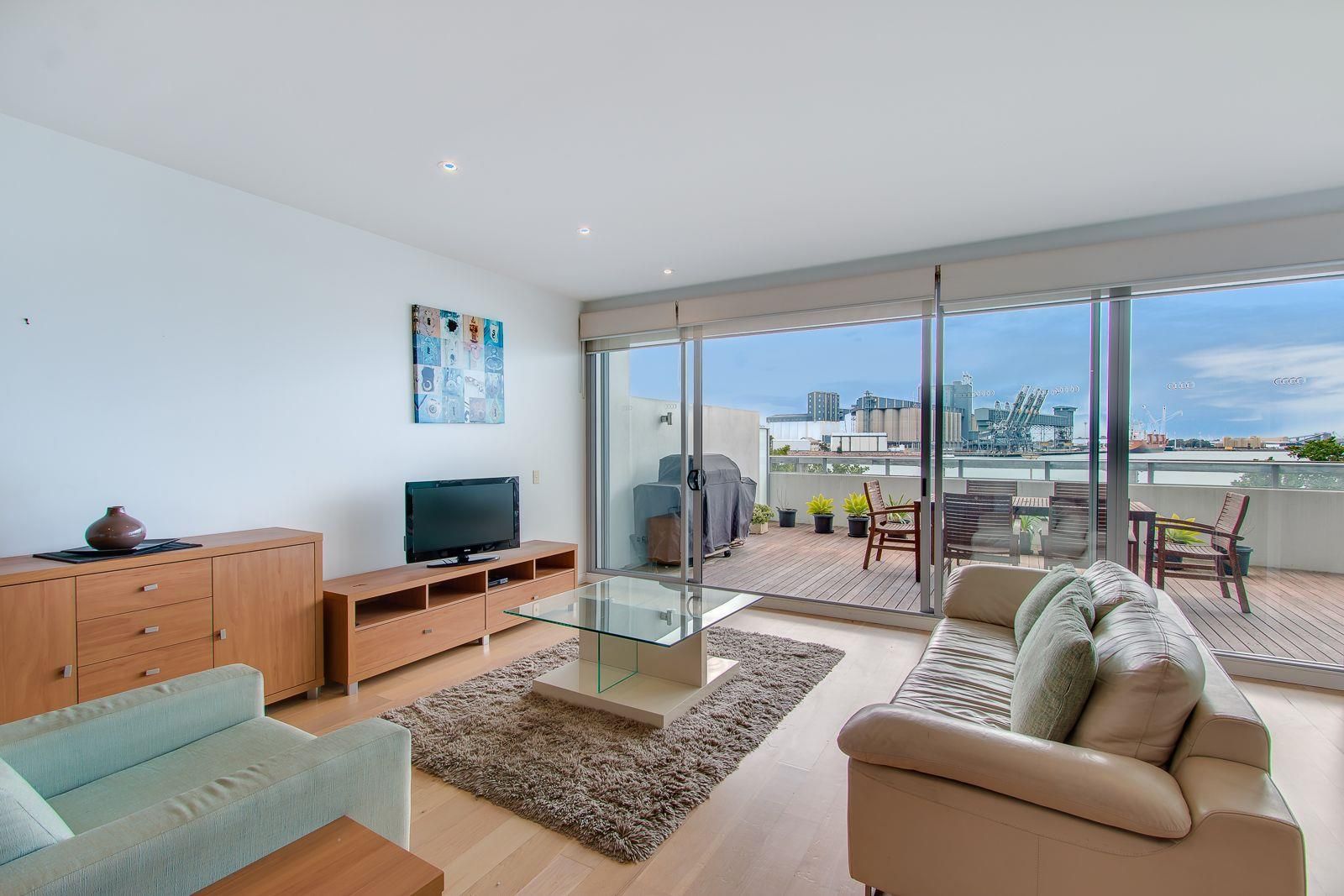 102/7 Honeysuckle Drive, Newcastle, NSW 2300