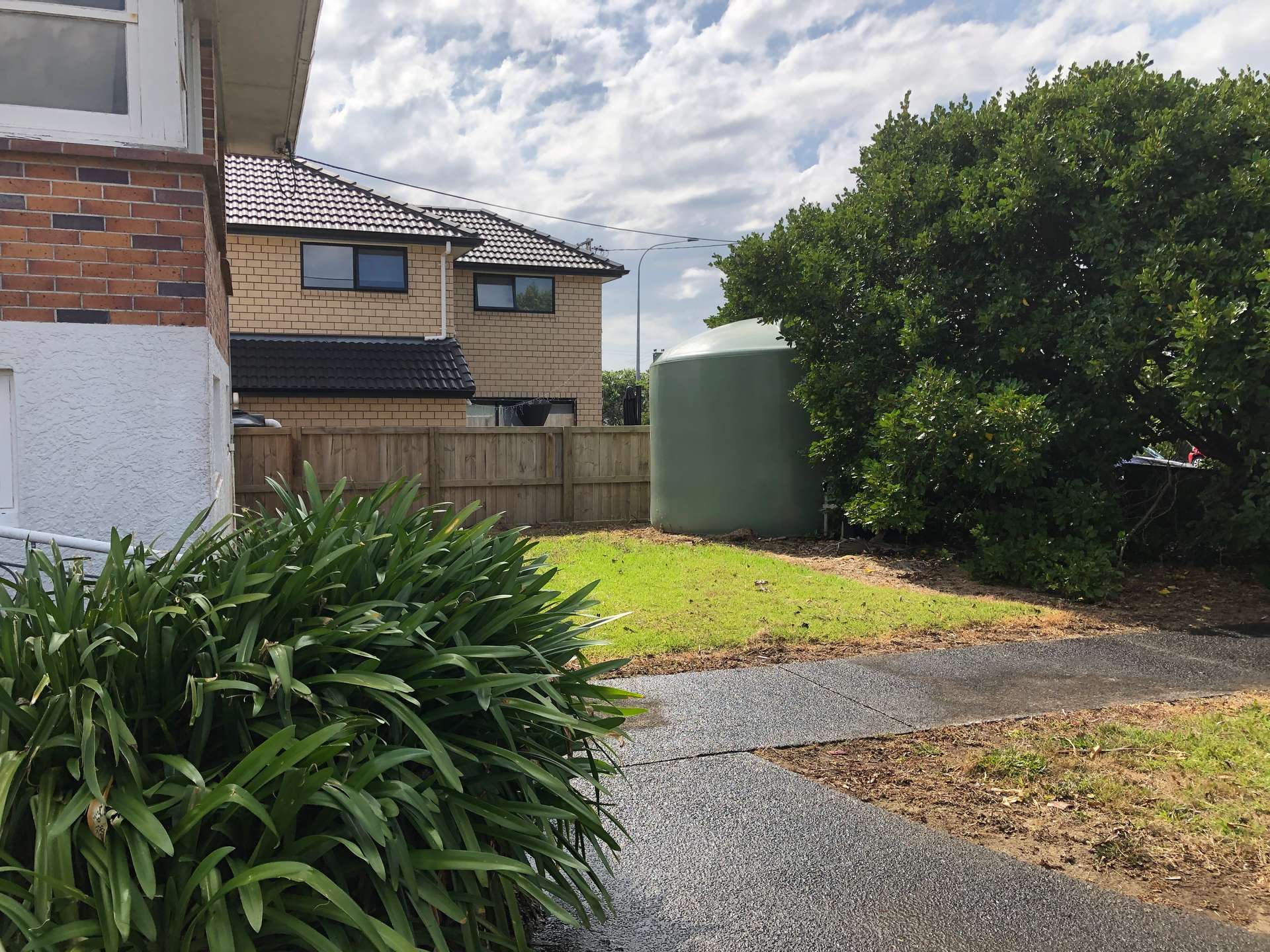 376 Main Road photo 26