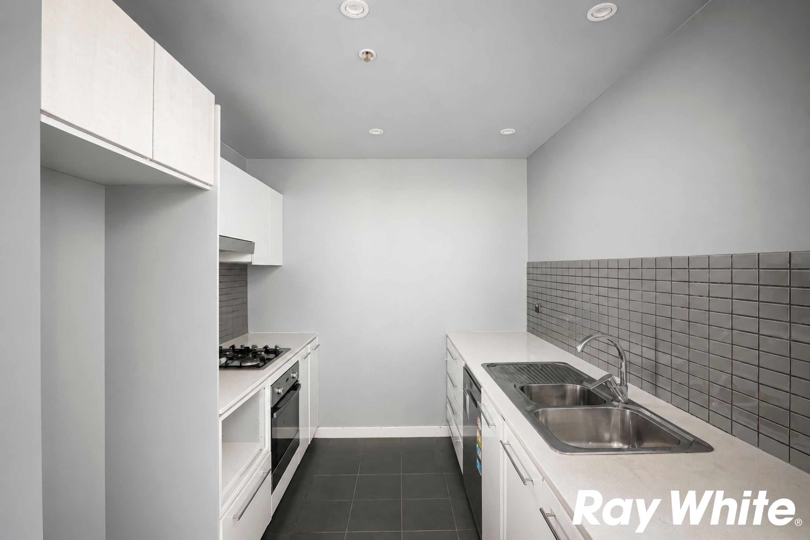 201B/8 Cowper Street — photo 7 of 16