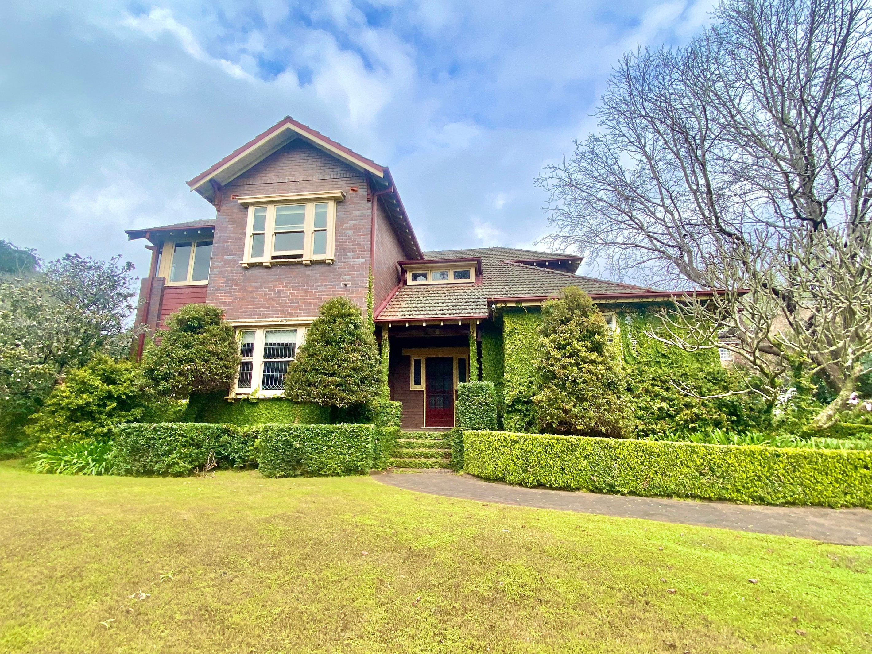 8 Cherry Street, Warrawee, NSW 2074