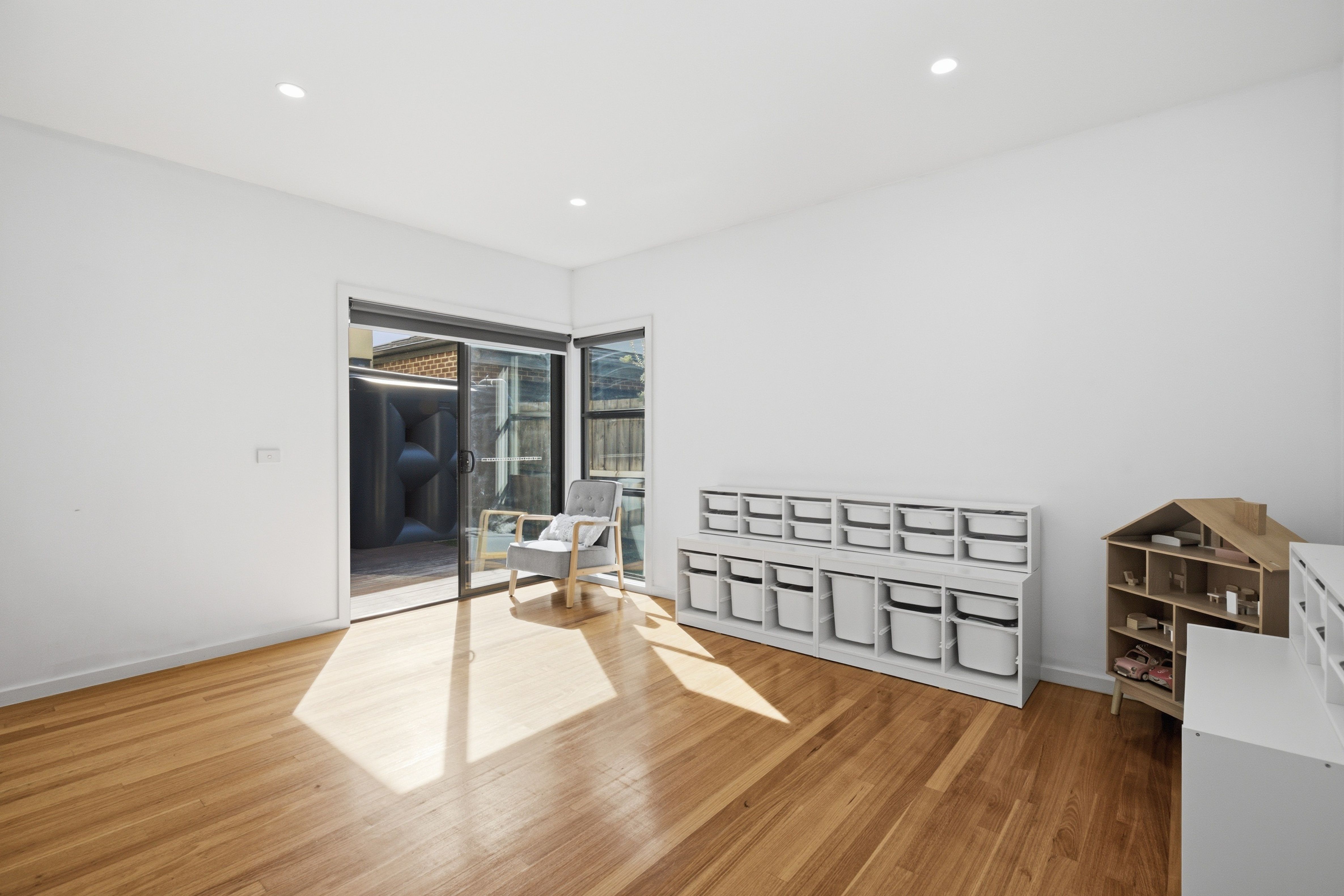 3/50 Adele Avenue — photo 10 of 18