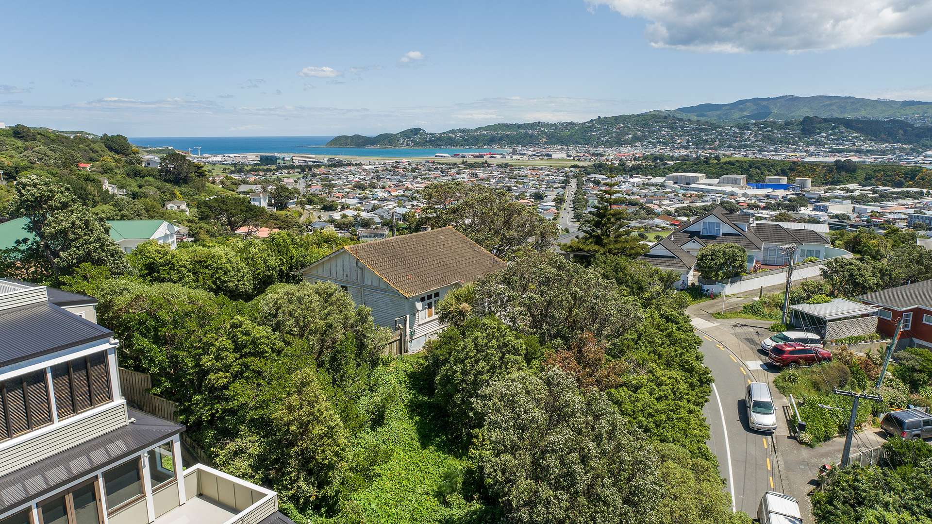 120 Seatoun Heights Road photo 2