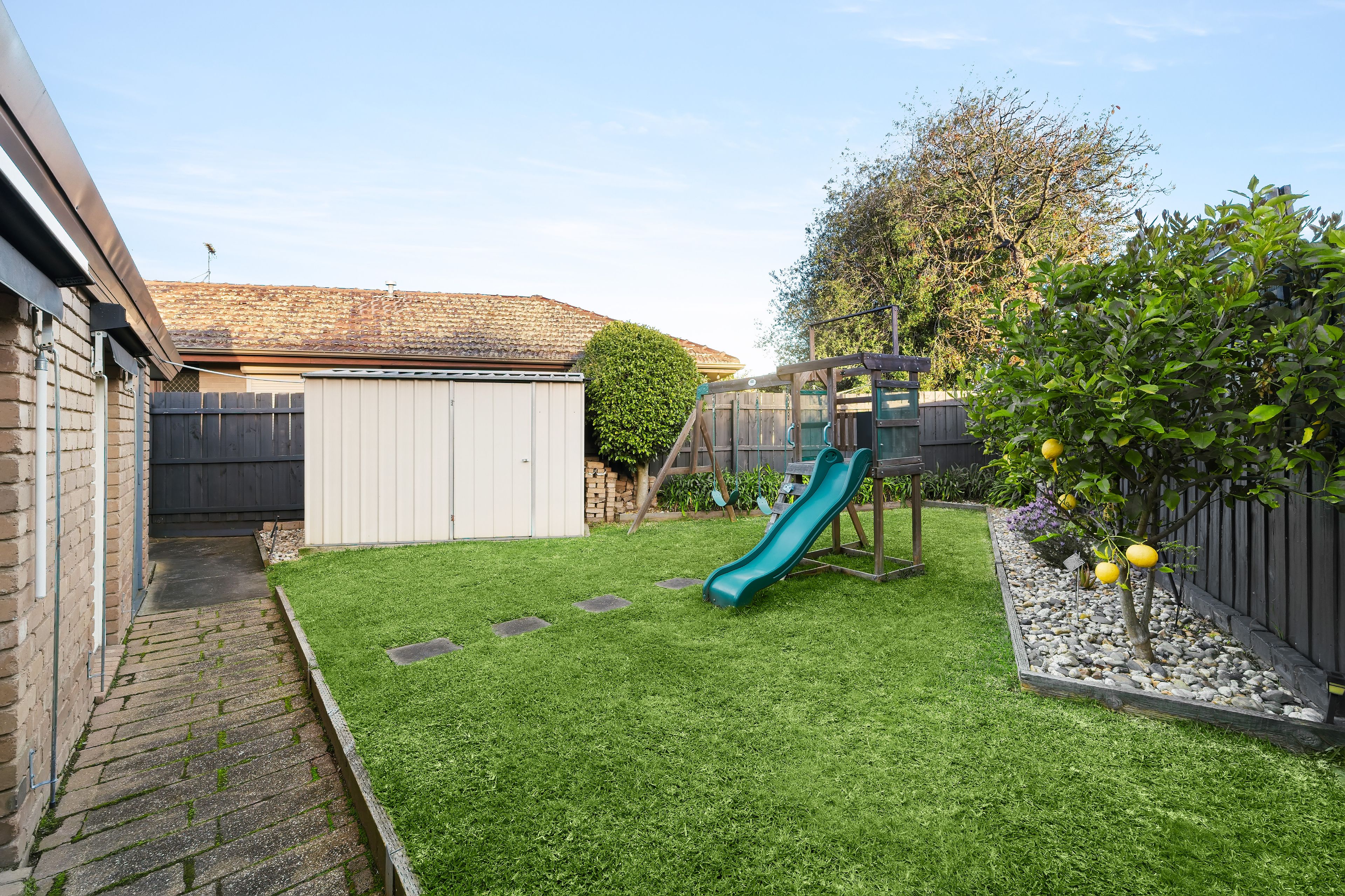17 Terrigal Avenue — photo 11 of 11