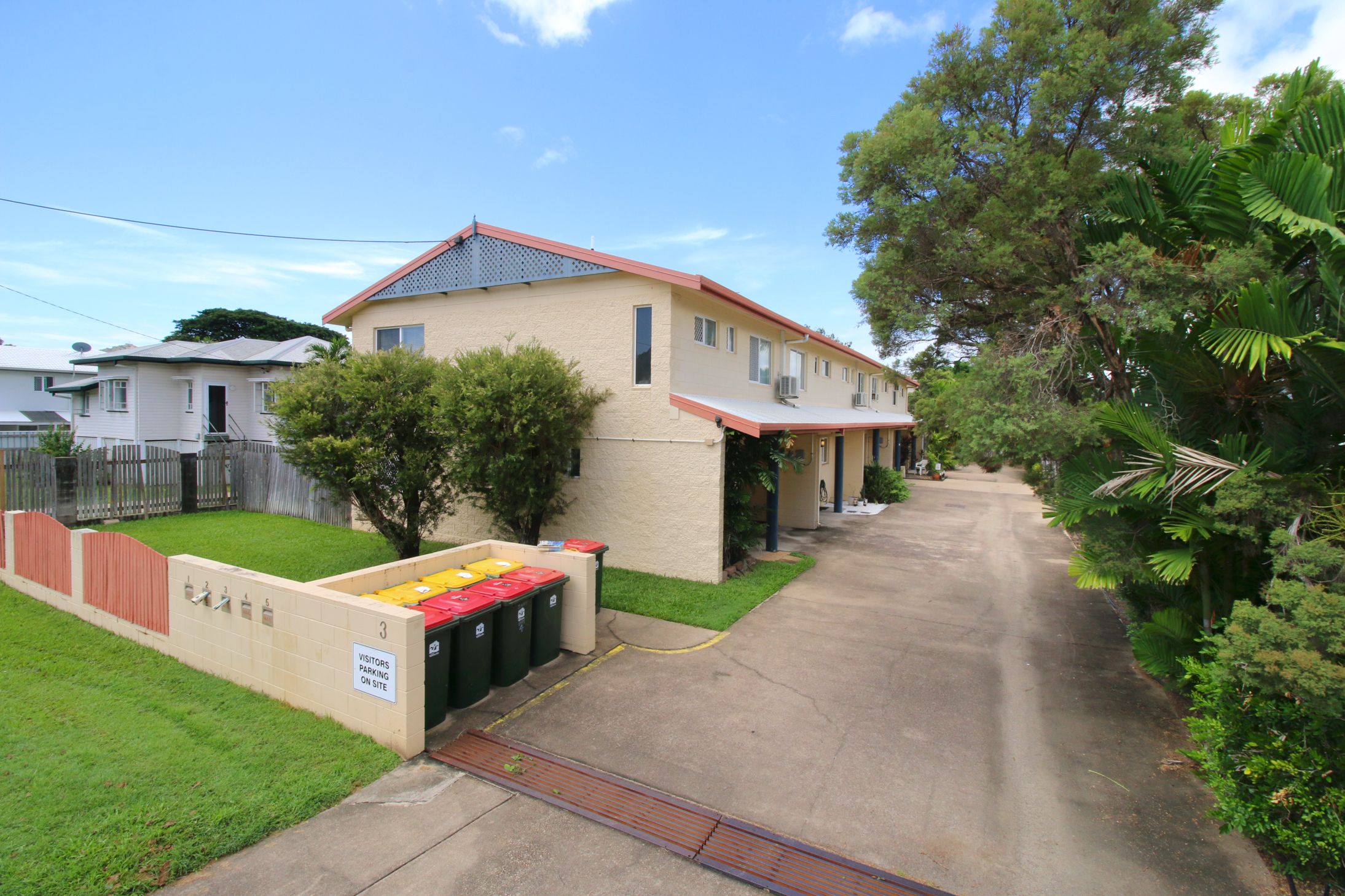3 Alroy Street, Pimlico QLD 4812