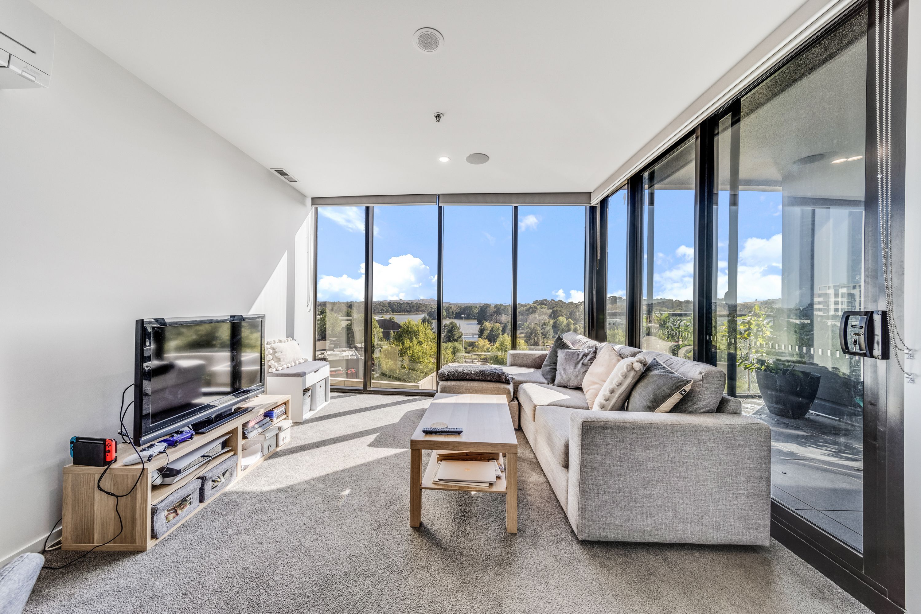 6 Grazier Lane, Belconnen ACT 2617