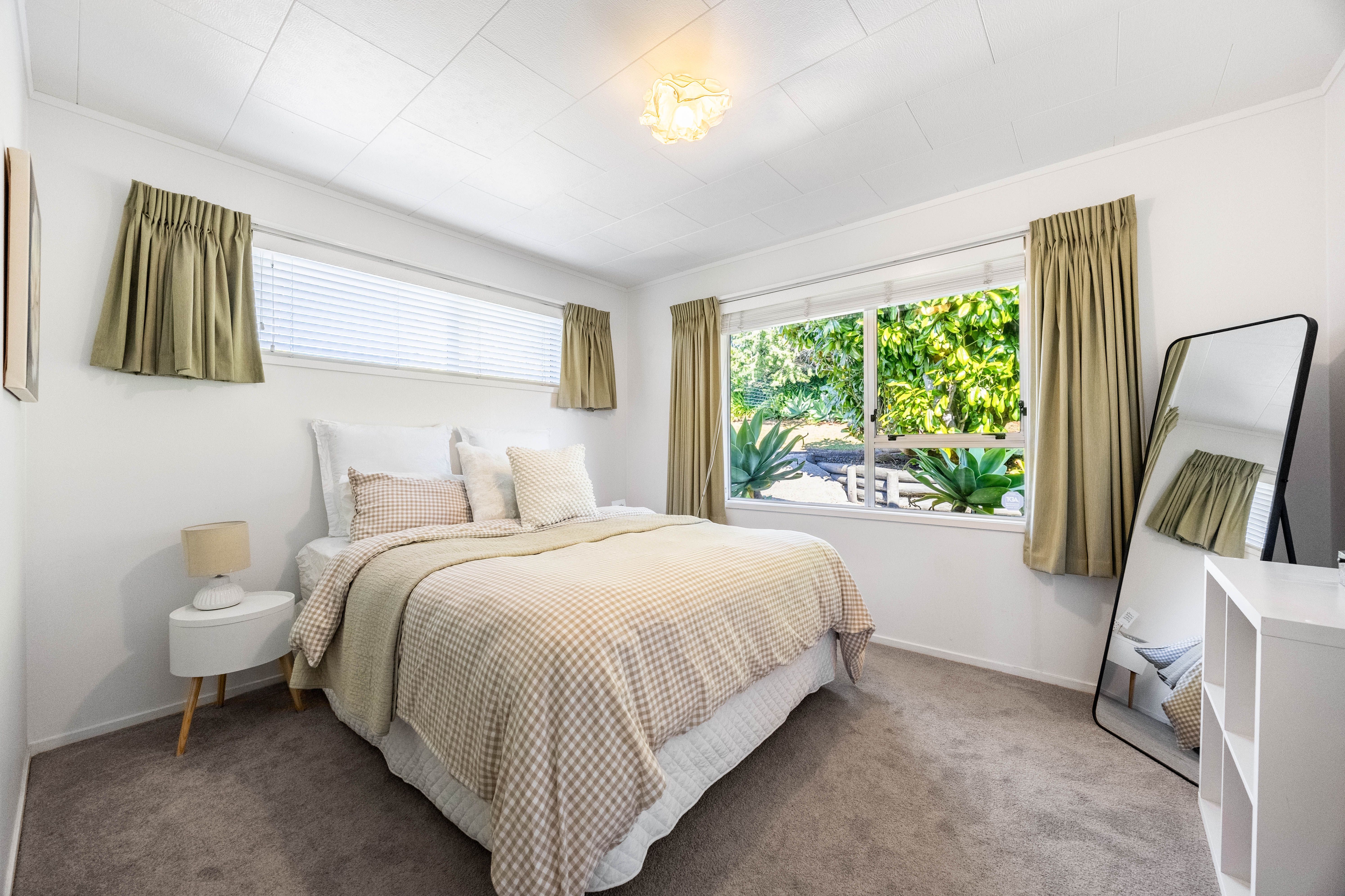 65 Manuka Road, Glenfield, North Shore City