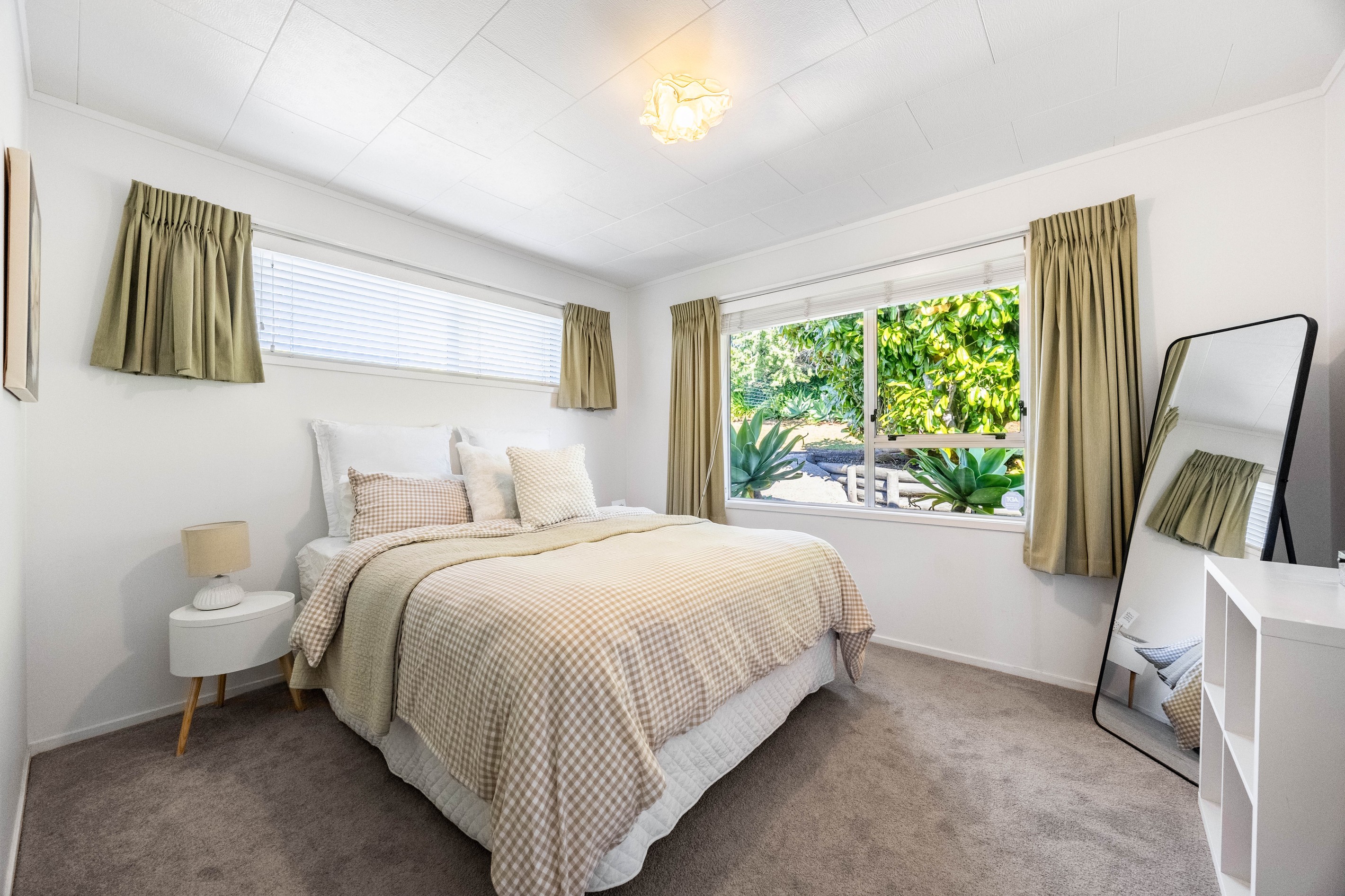 65 Manuka Road, Glenfield, North Shore City