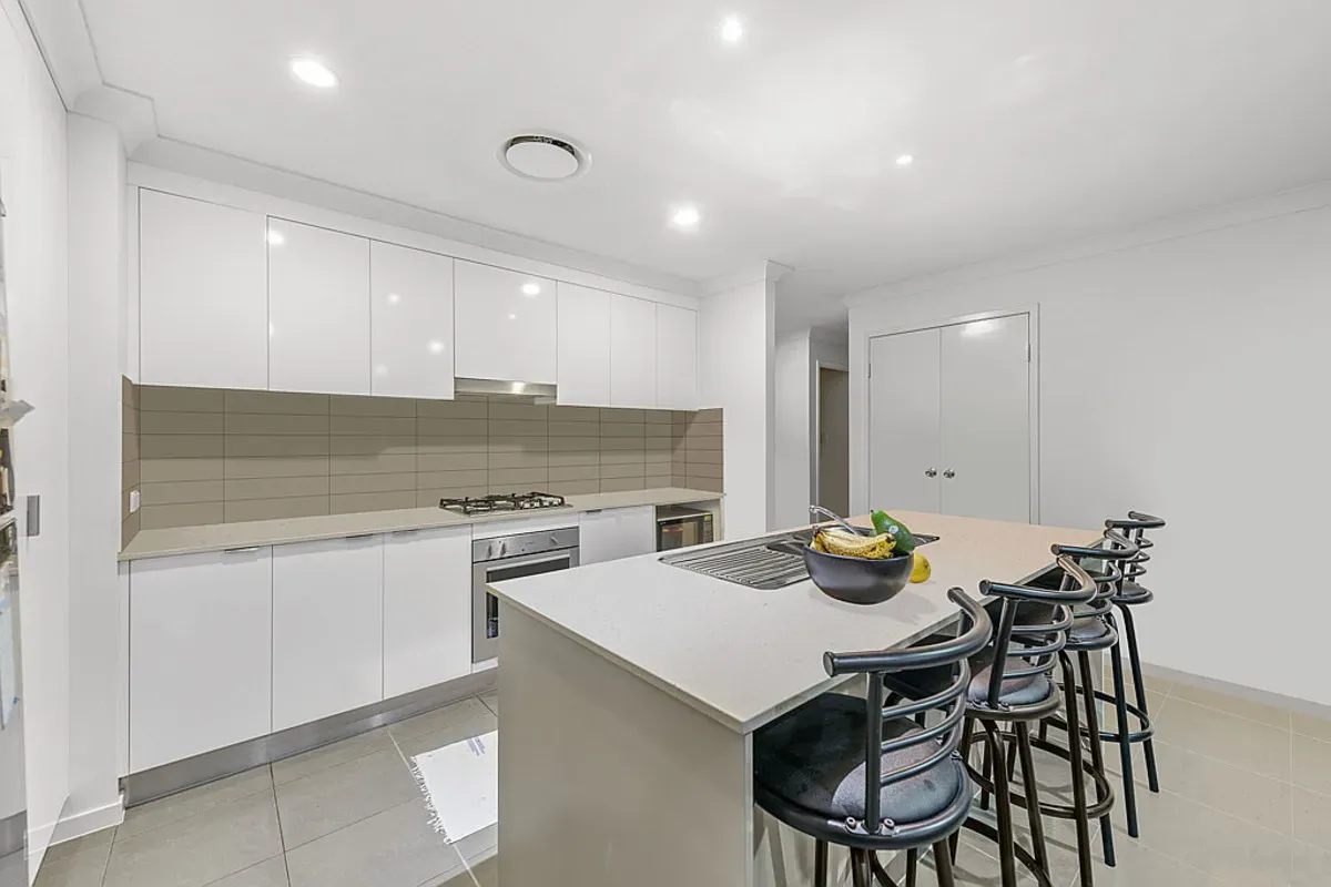 9 Bellthorpe Circuit, Kallangur, QLD 4503