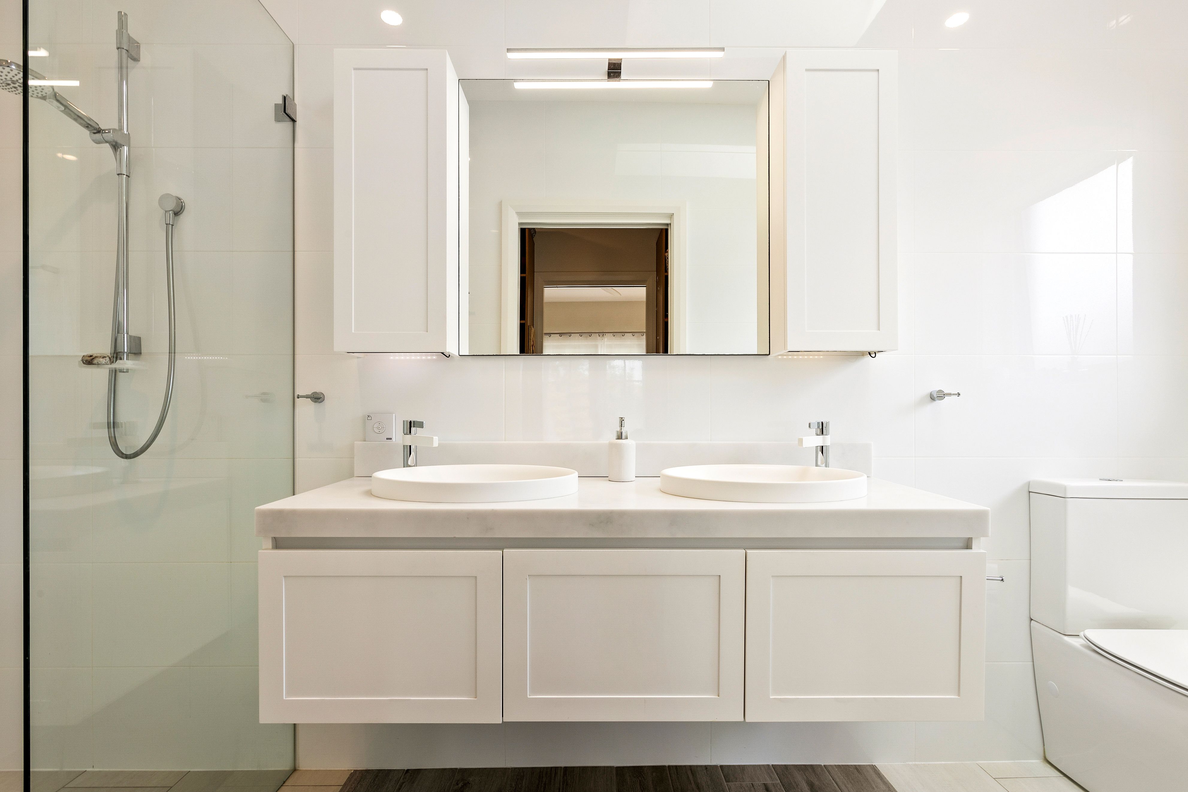 16 Sophia Street — photo 9 of 24