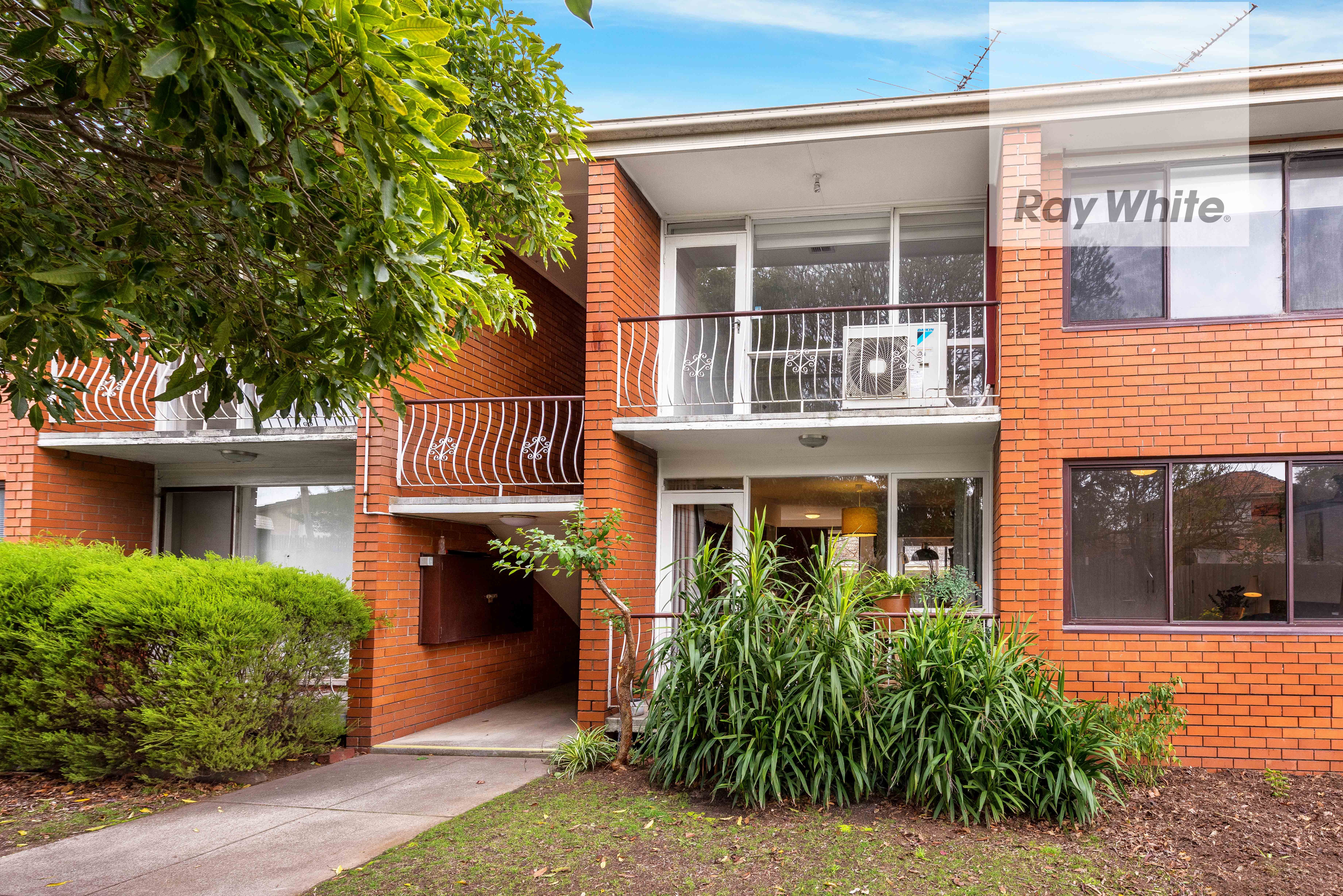 2/30 Robb Street, Reservoir, VIC 3073