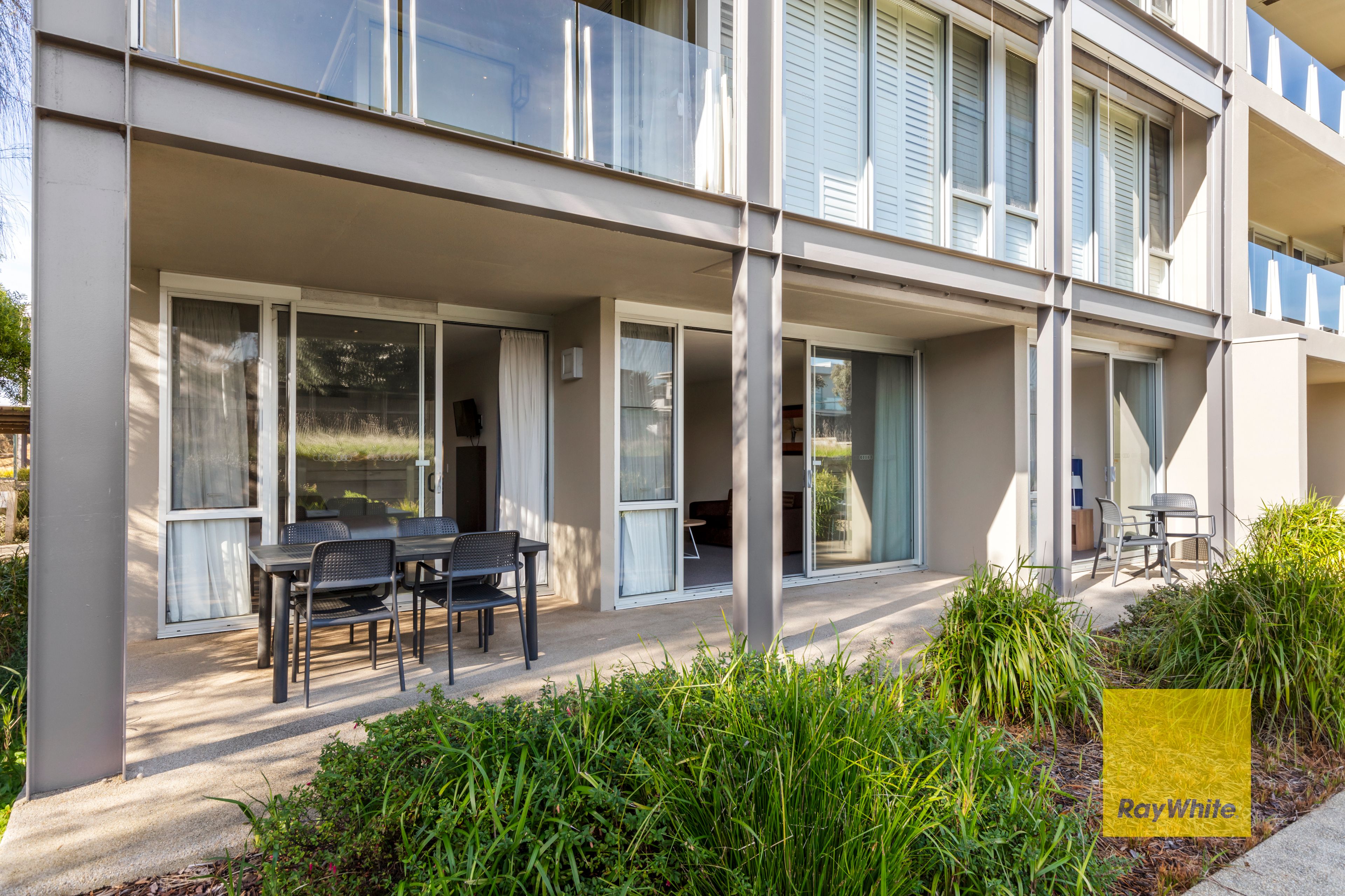 131-133/100 The Esplanade, Torquay, VIC 3228