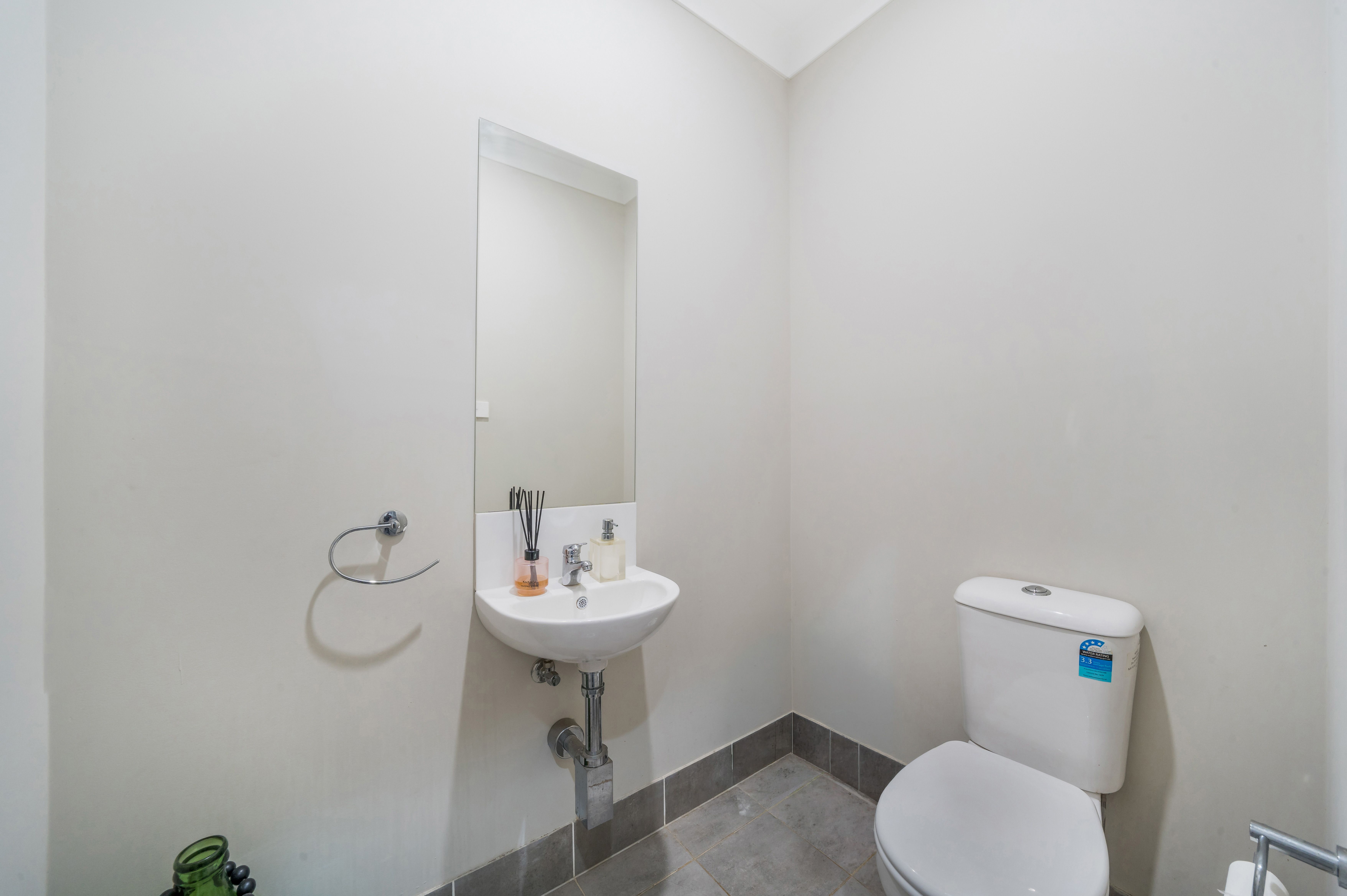 44 Connemara Street — photo 13 of 19