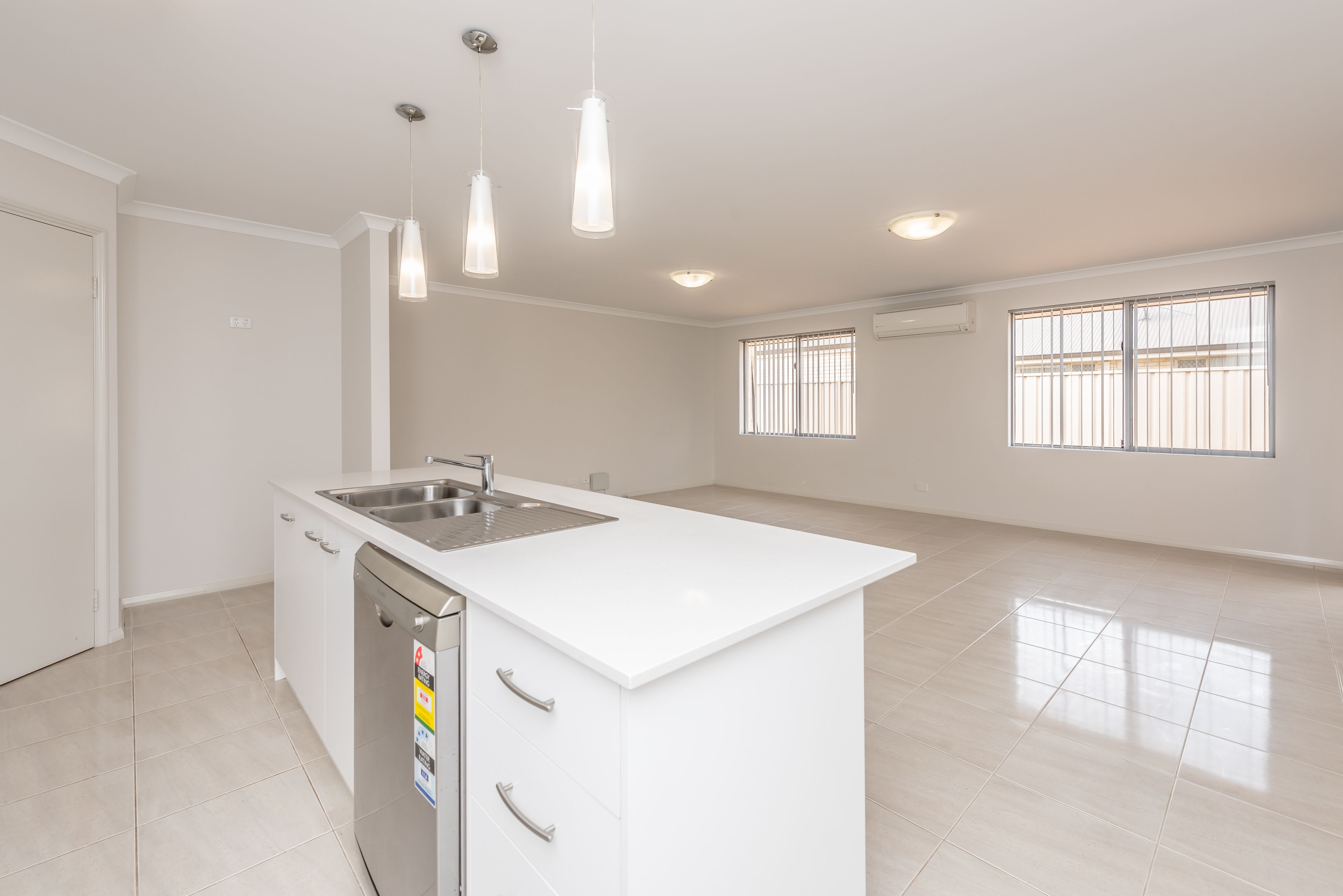 12 Windward Way, Drummond Cove, WA 6532