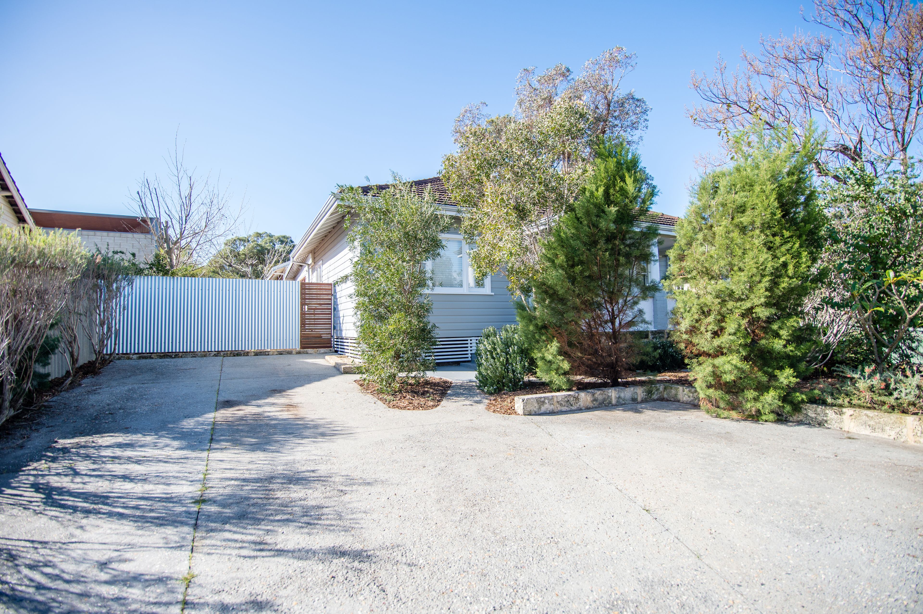 6 Newmarket Street, Beaconsfield, WA 6162