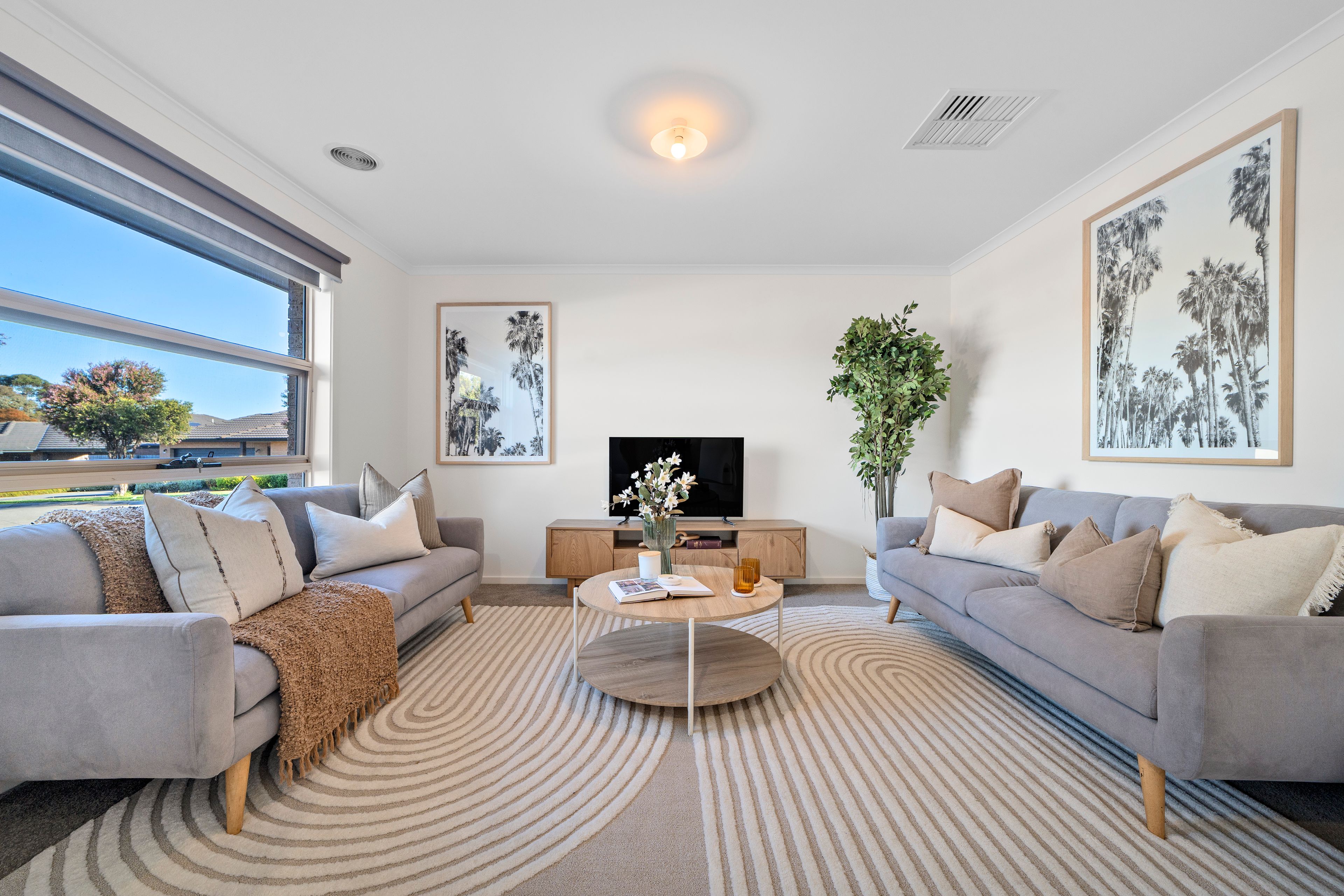 104 Diamond Parade, Skye, VIC 3977