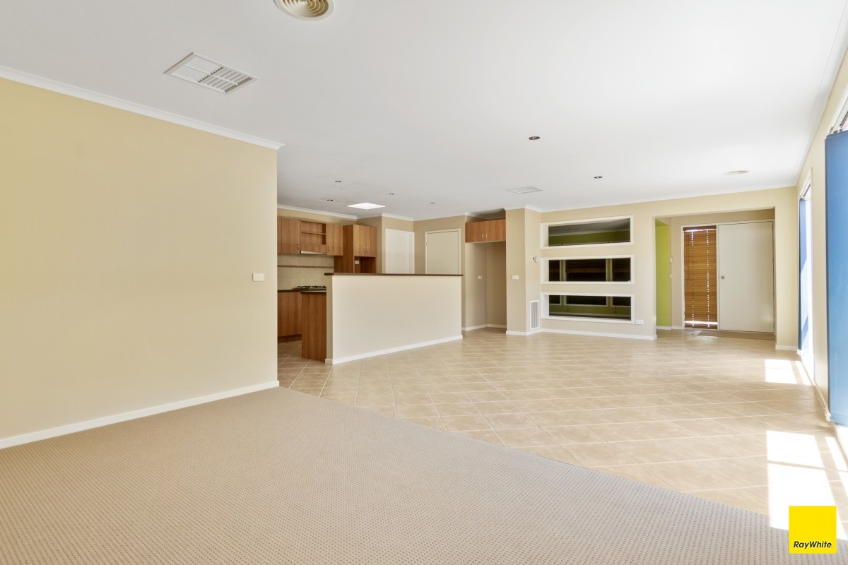 21 Stringybark Close, Manor Lakes, VIC 3024