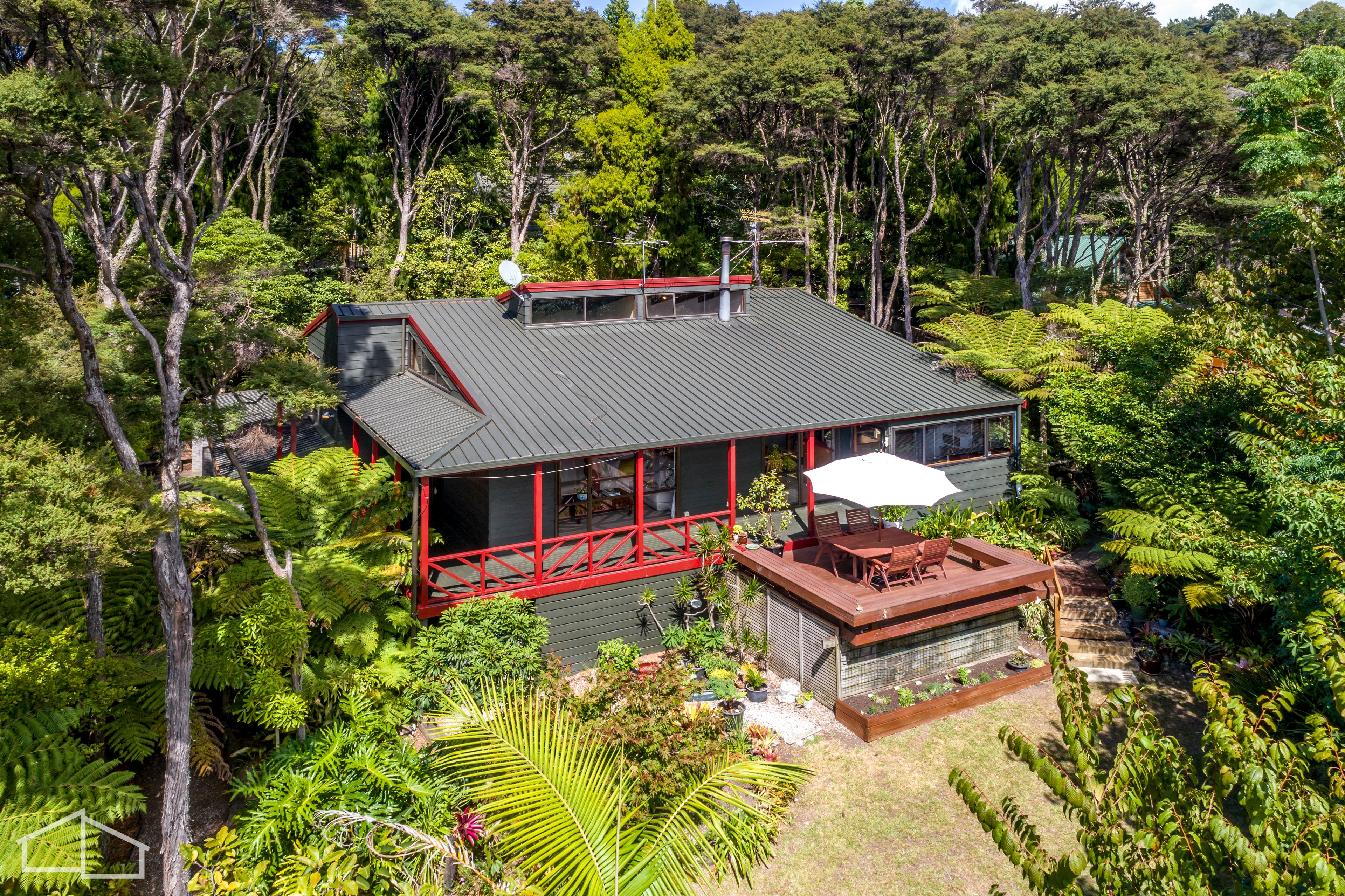 1 Kaurimu Rise, Titirangi, Waitakere City