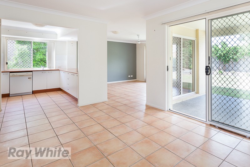 13 Burkett Crescent, Victoria Point, QLD 4165